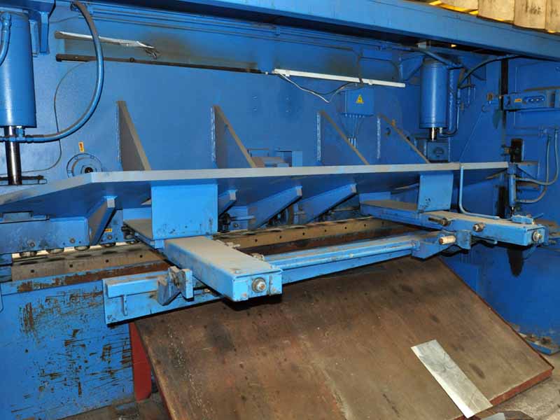 Kingsland Type KTSLX 3016 Hydraulic Guillotine