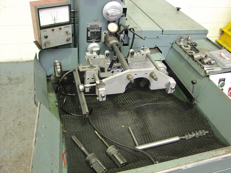 Sunnen MBB-1800H Horizontal Auto Honing Machine