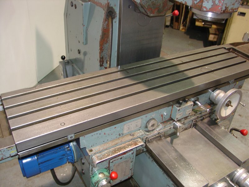 Correa Type F3UE Horizontal Milling Machine