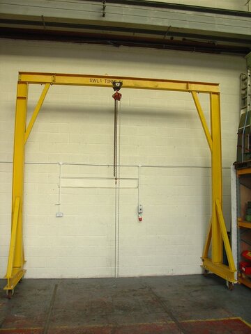 Lifting Gantry, 1-Ton Capacity