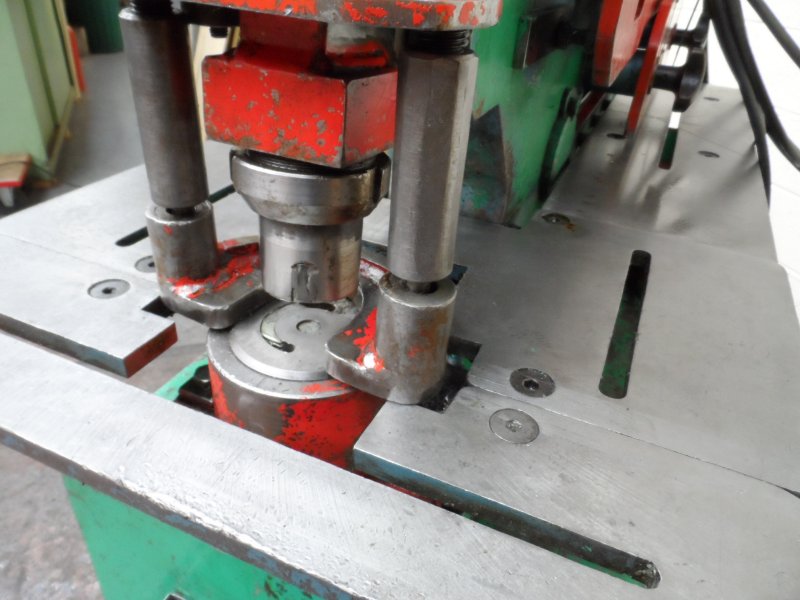 Kingsland 60XA Universal Ironworker