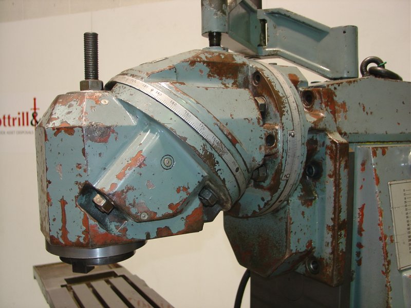 Correa Type F3UE Horizontal Milling Machine