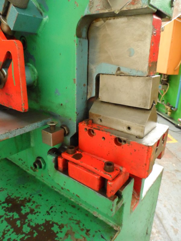 Kingsland 60XA Universal Ironworker