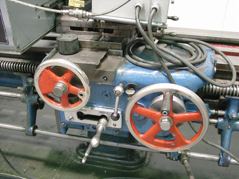Dean Smith & Grace Gap Bed Centre Lathe