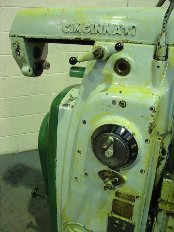Cincinnati 2MI Horizontal Milling Machine