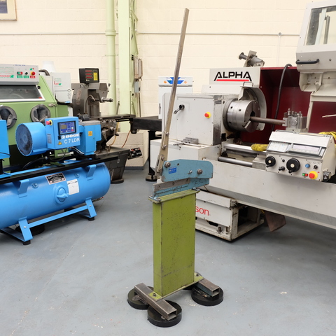 Kingsland Type A94 Sheet Metal Cropper/Guillotine