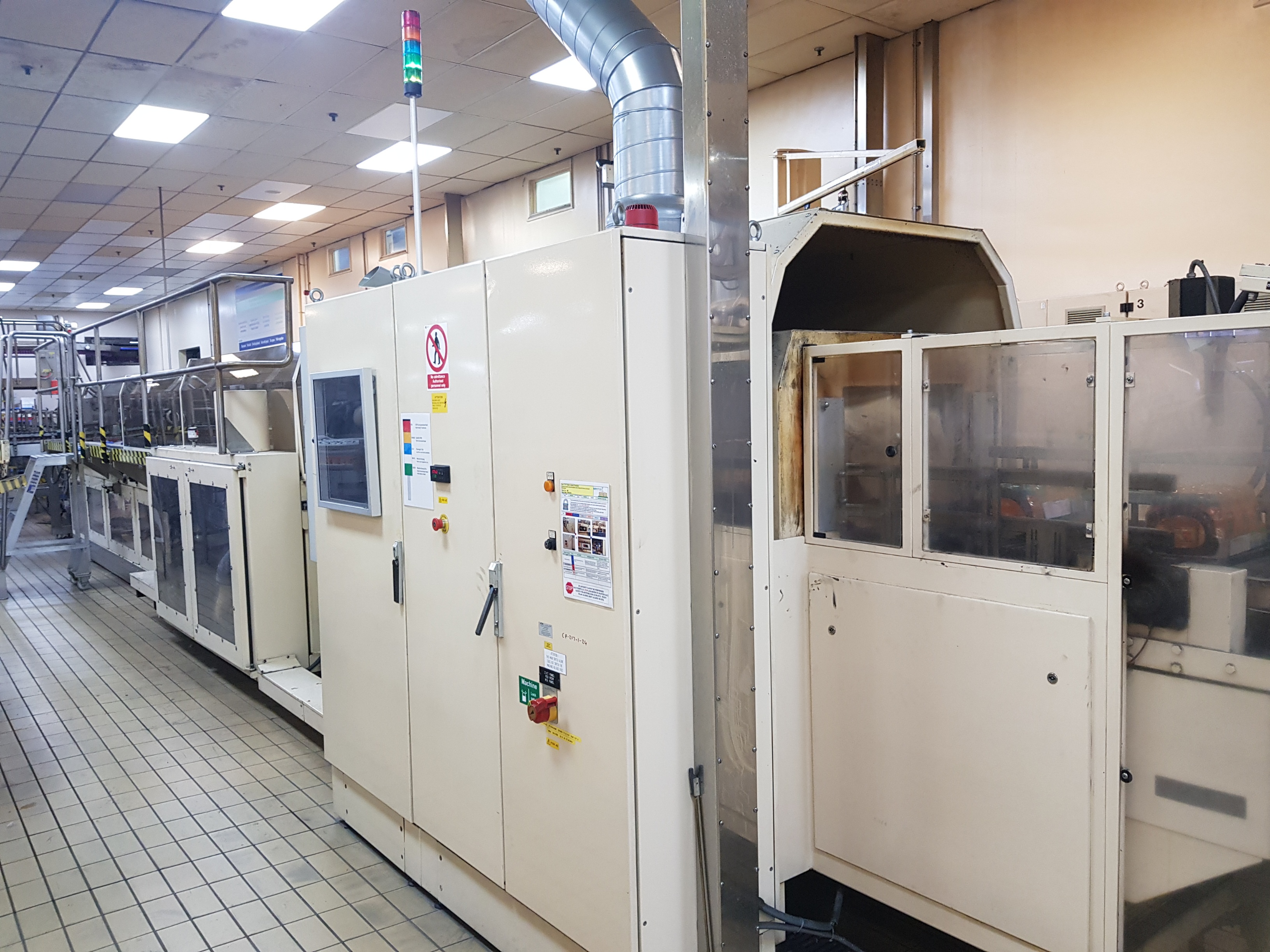 ZVT Tray Packer/Shrink Tunnel