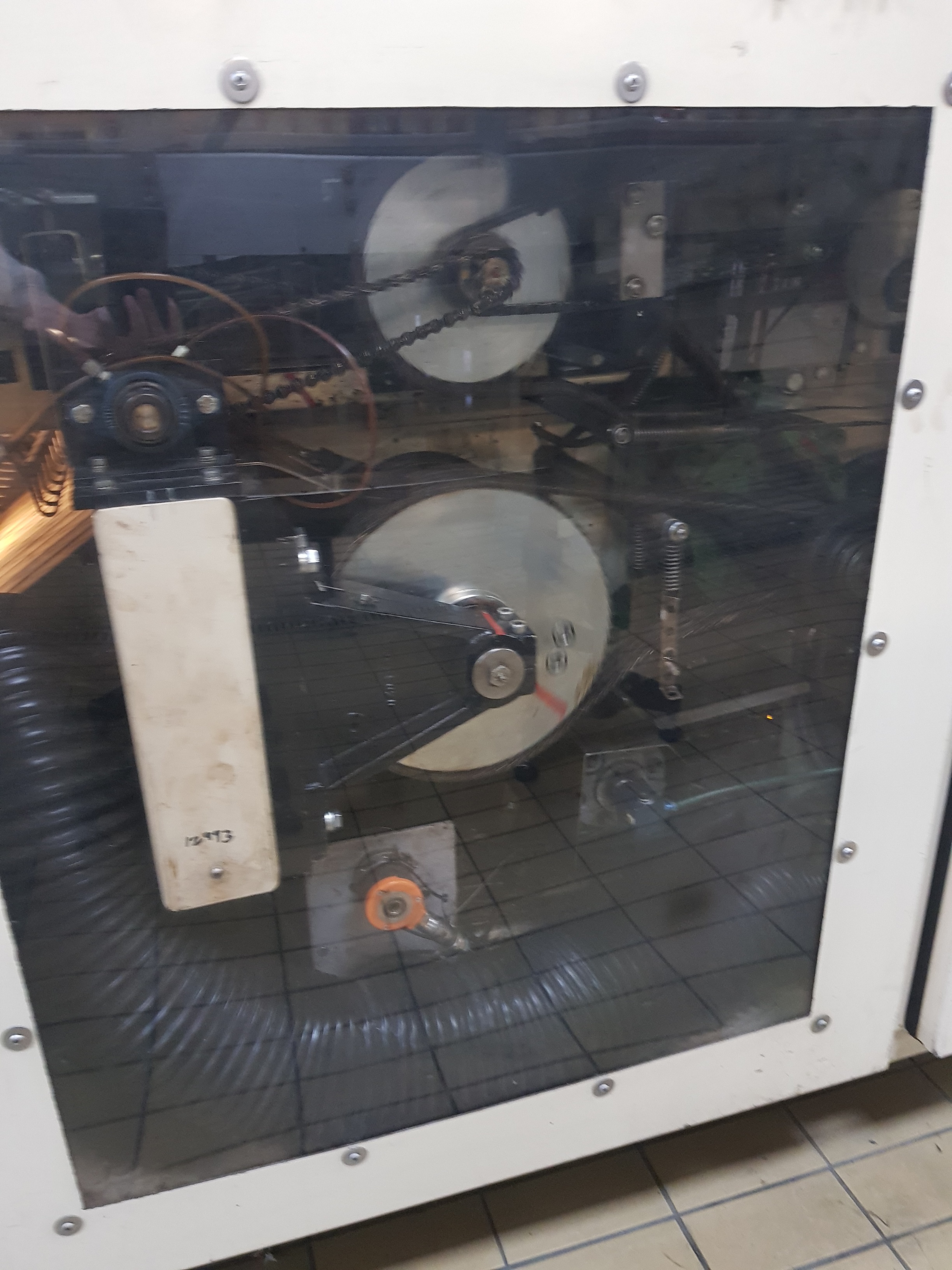 ZVT Tray Packer/Shrink Tunnel