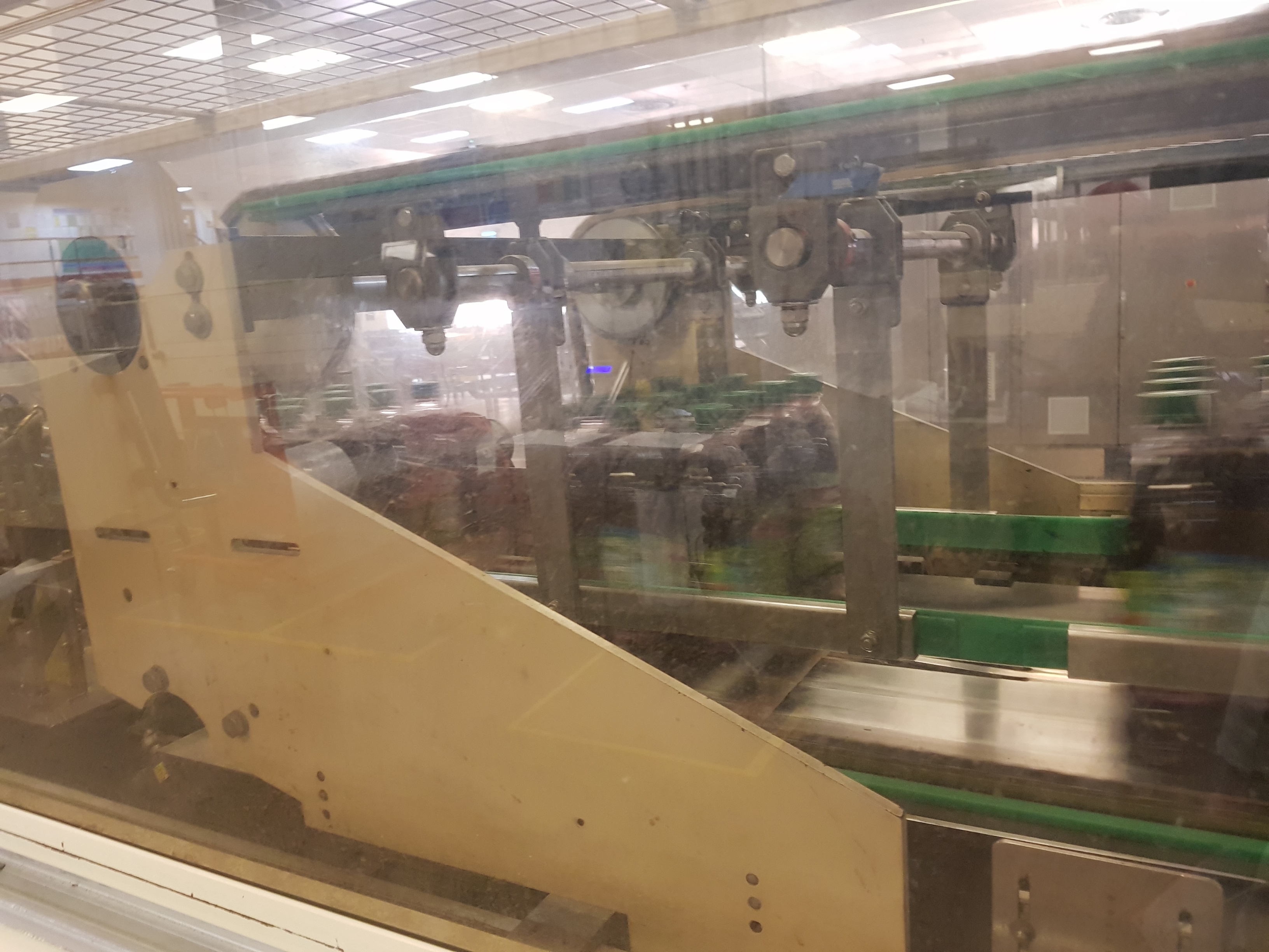 ZVT Tray Packer / Shrink Tunnel