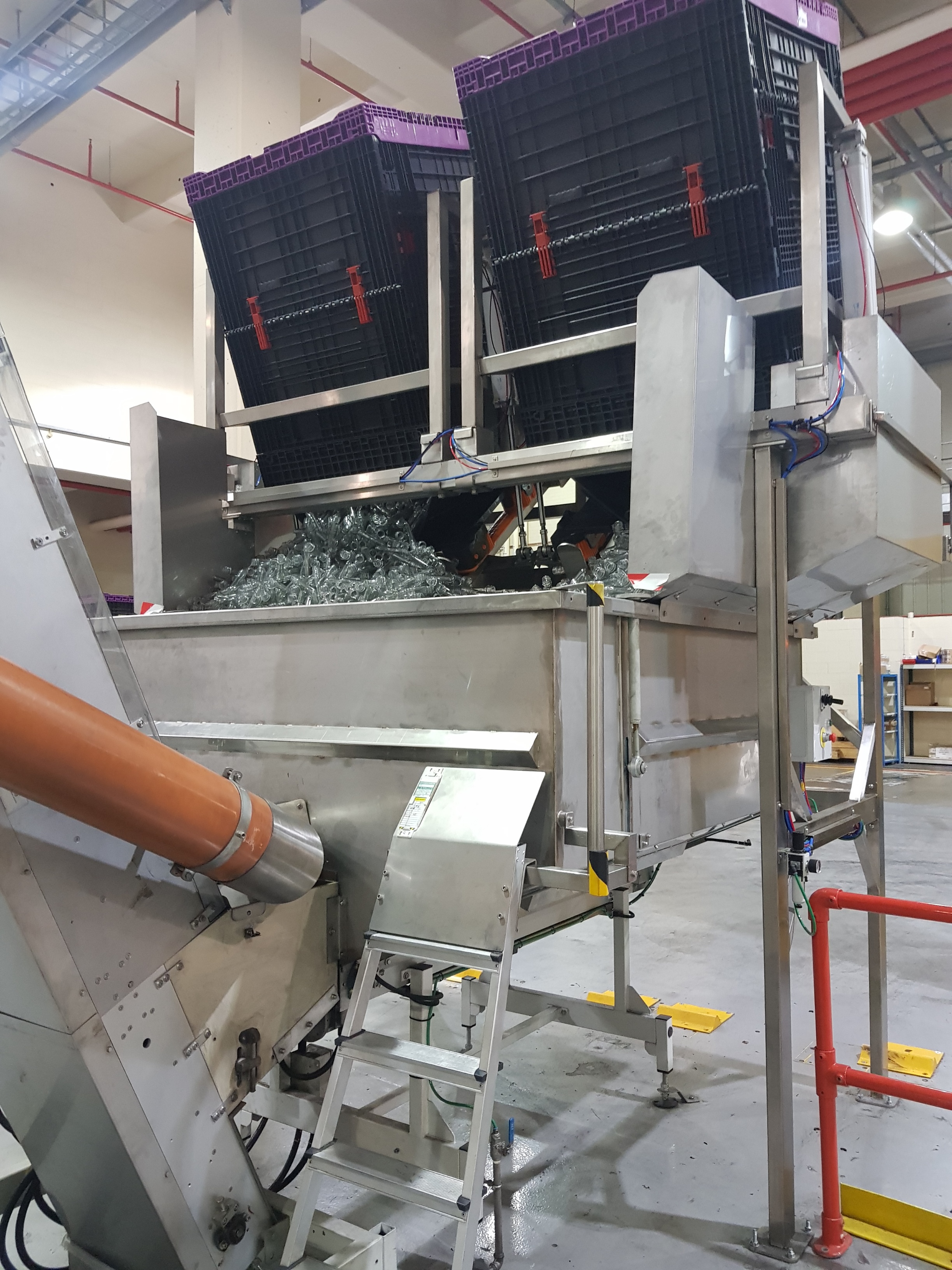 M.Tanner SBT-2213 Tipping Hopper