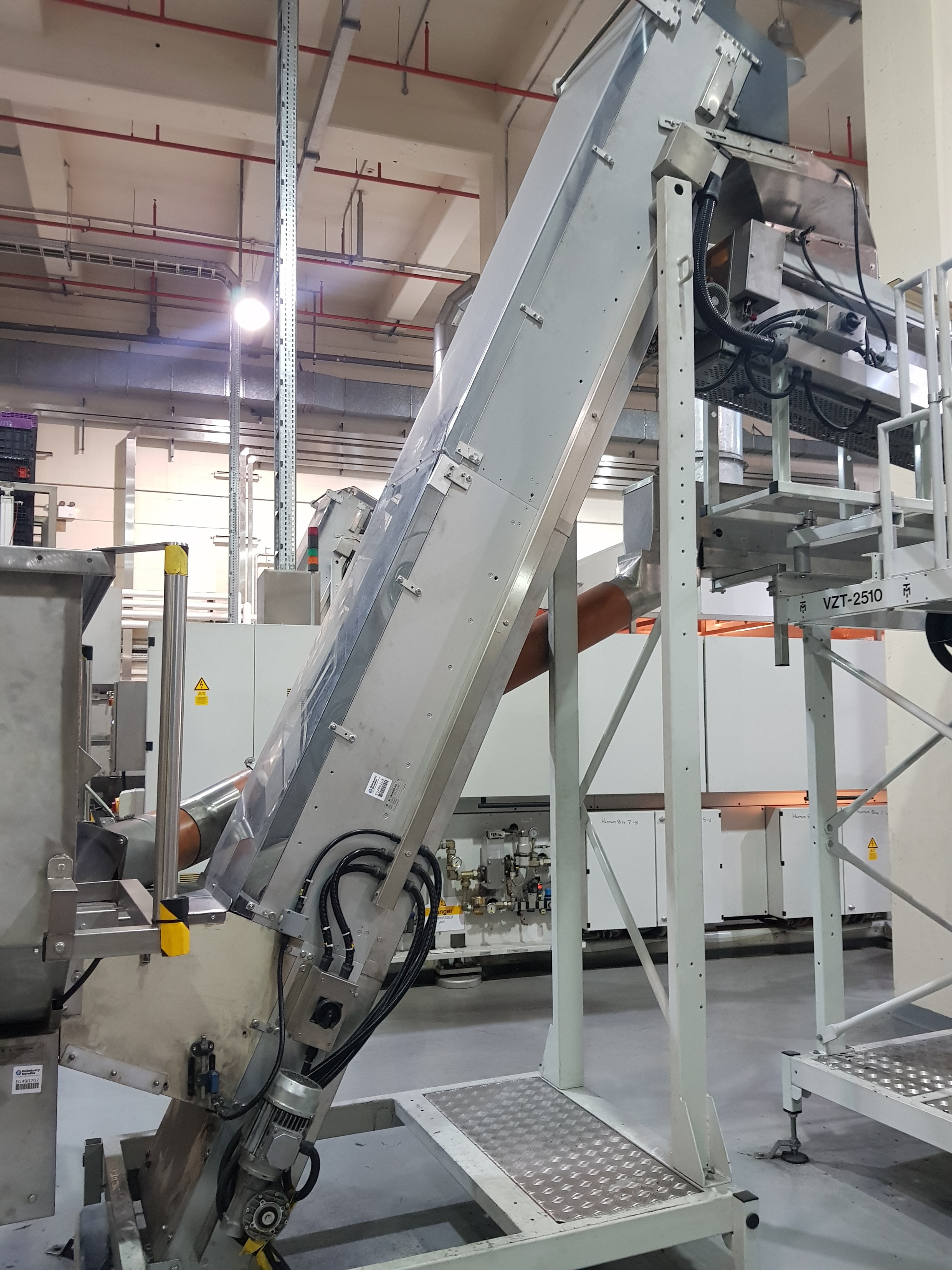 PET bottle blow moulding, filling and packing line (Line 14), Comprising lots 127 to 141