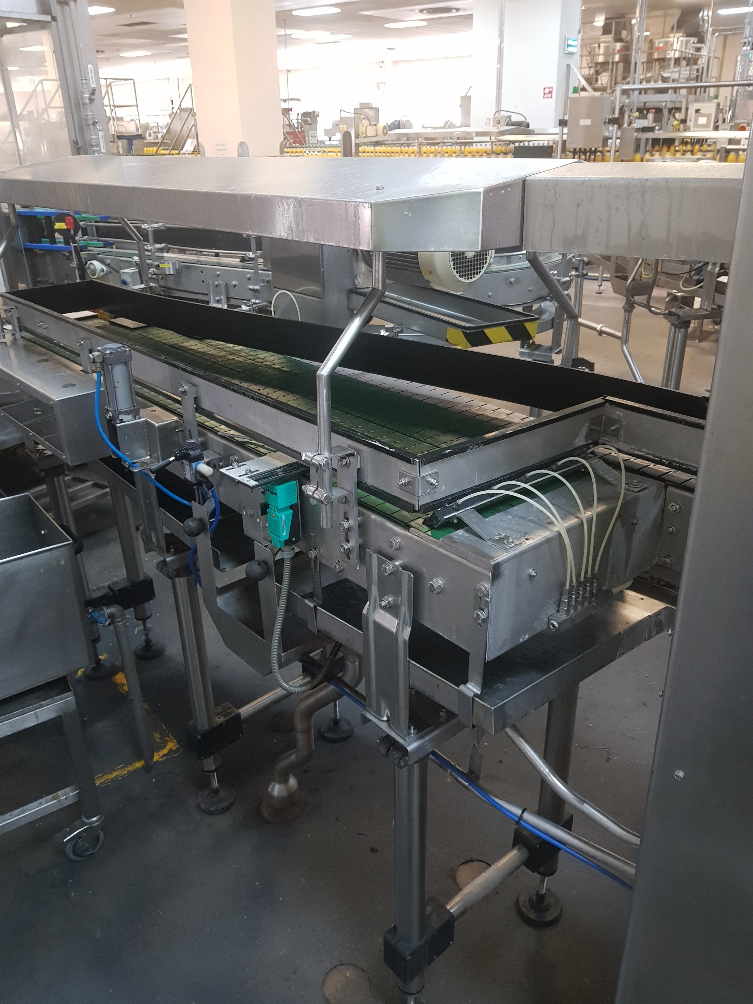 Krones K326-555 Filler / Capper