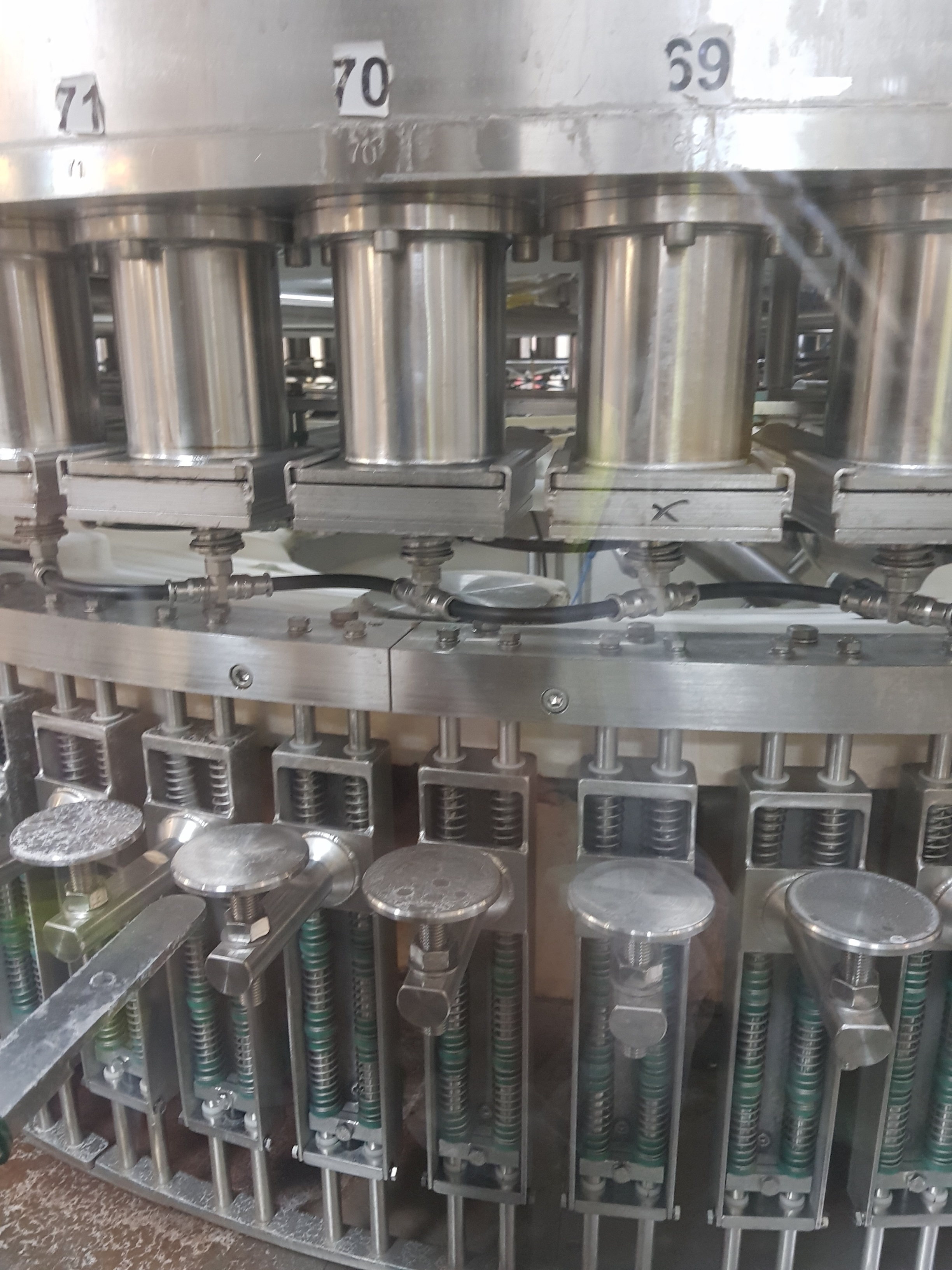 Krones K326-555 Filler / Capper