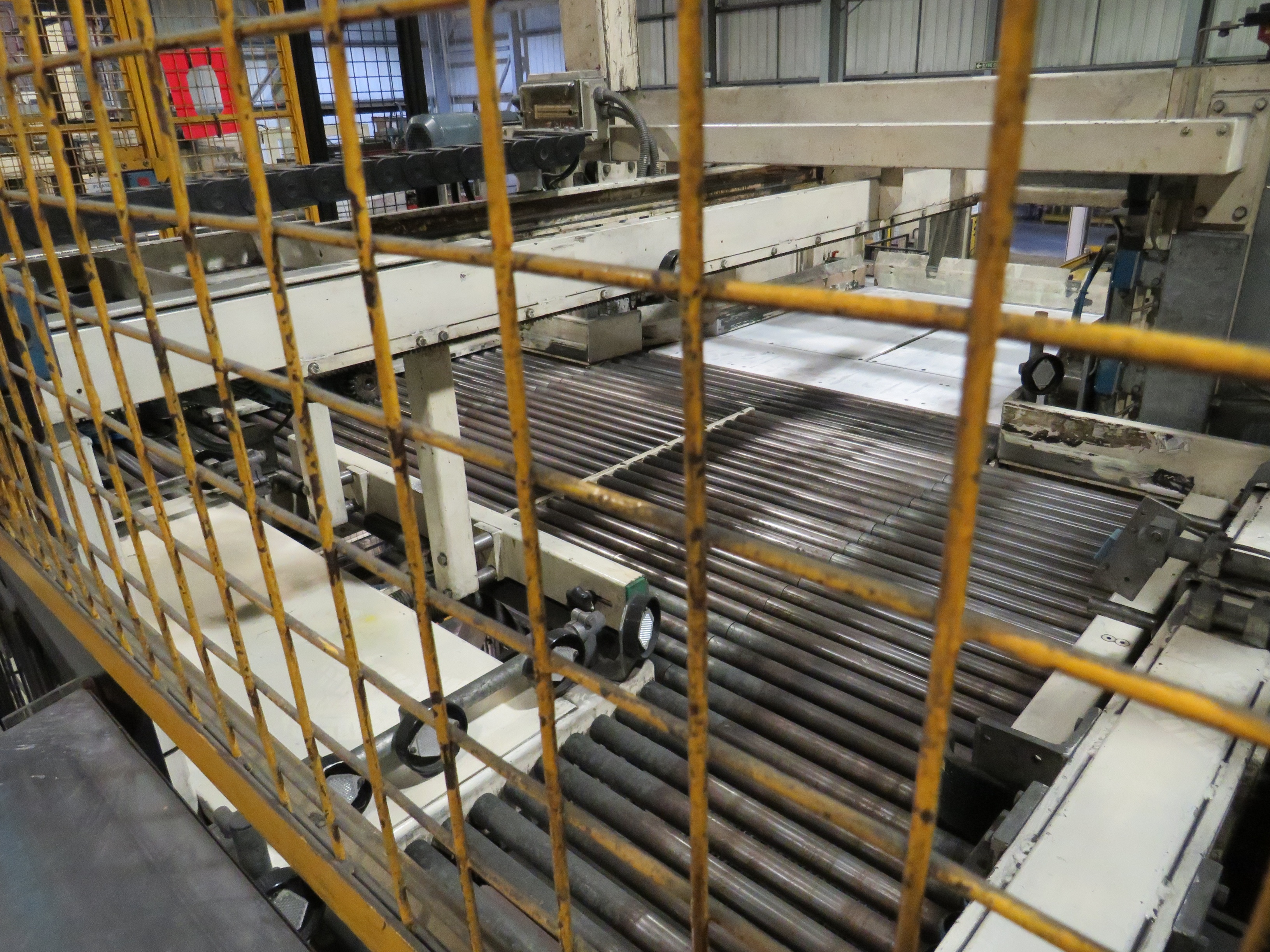 Schaefer  Dual Conveyor Infeed Palletiser