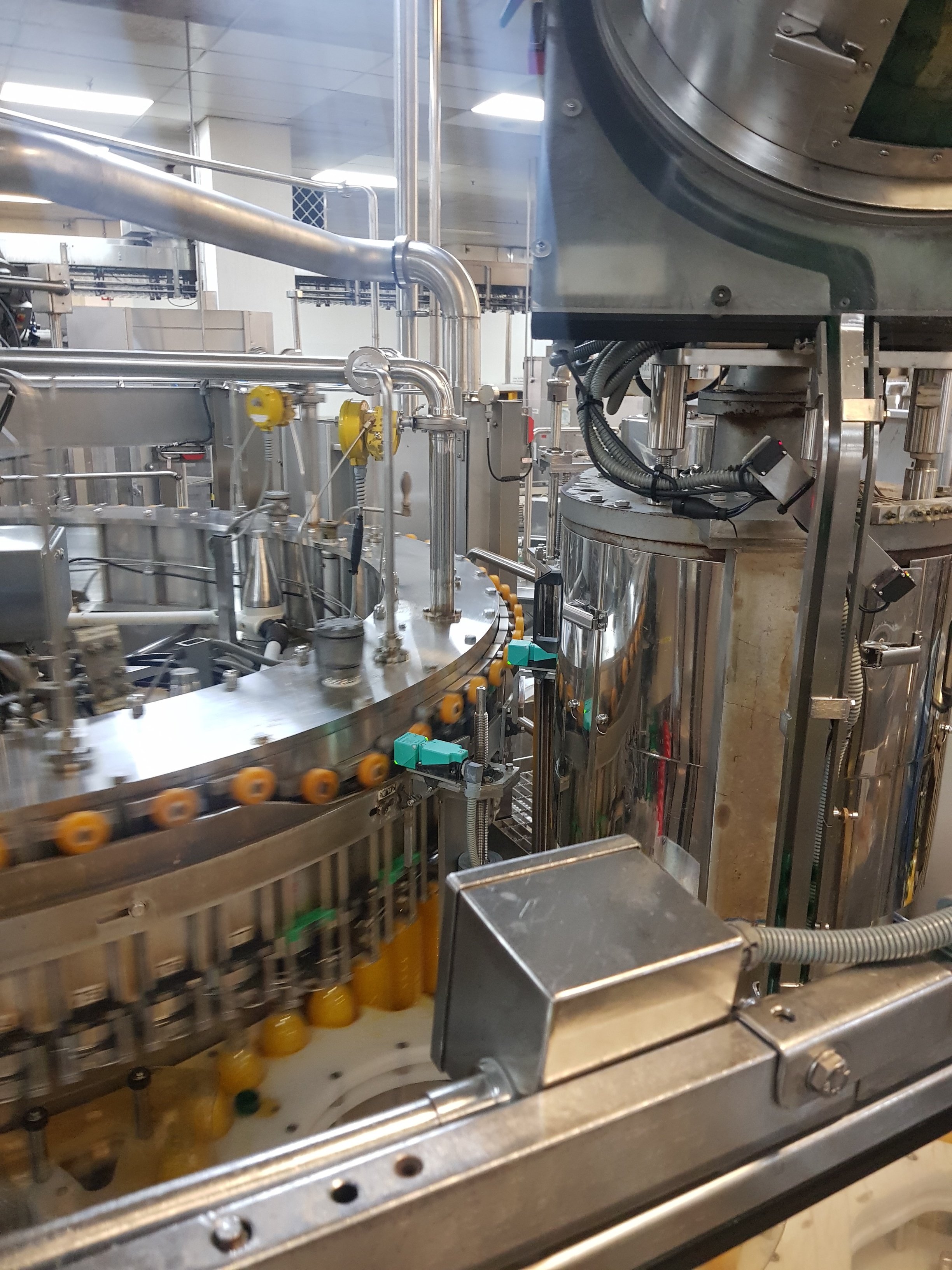 Krones Filler / Capper