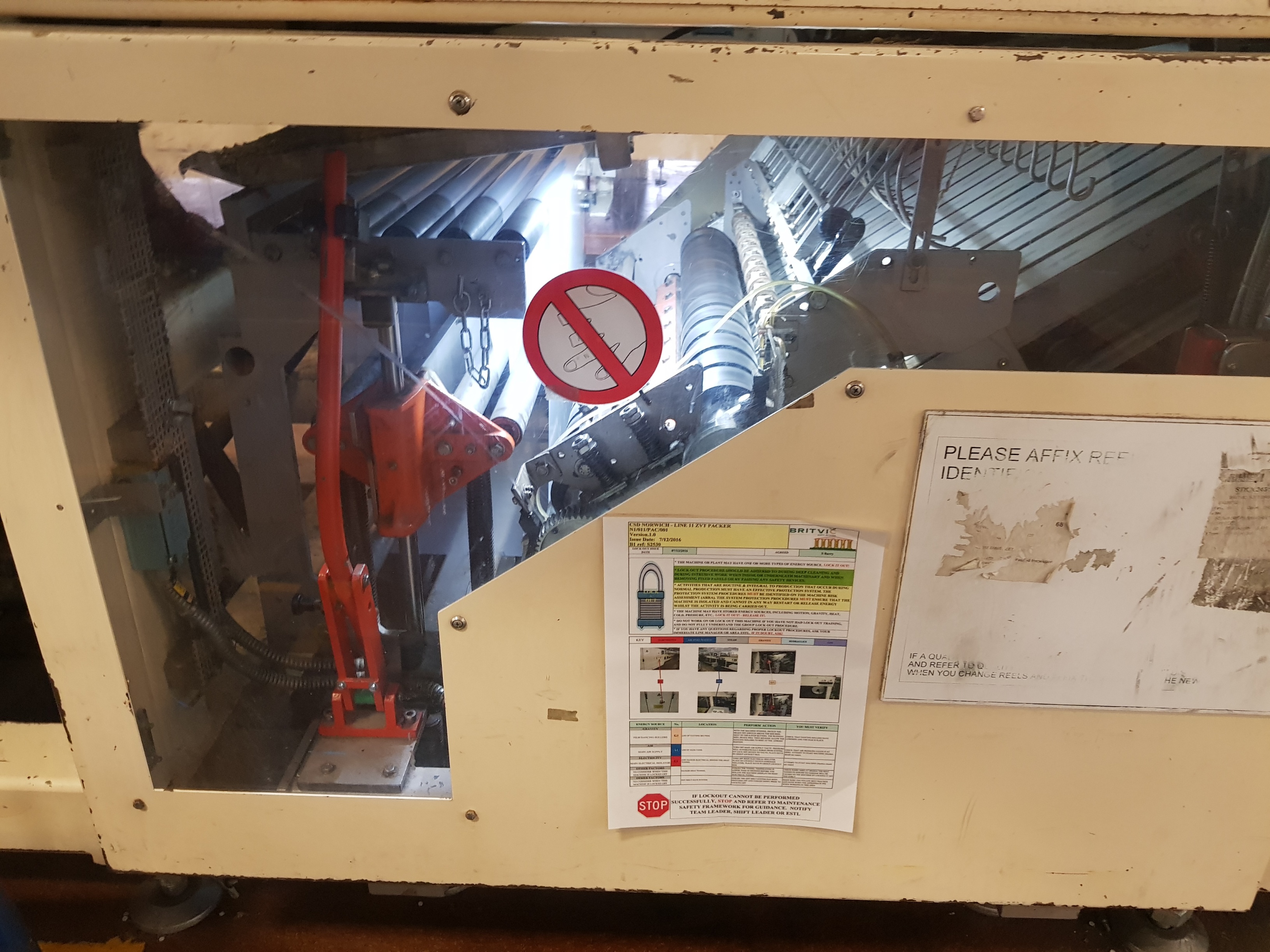 ZVT Tray Packer / Shrink Tunnel