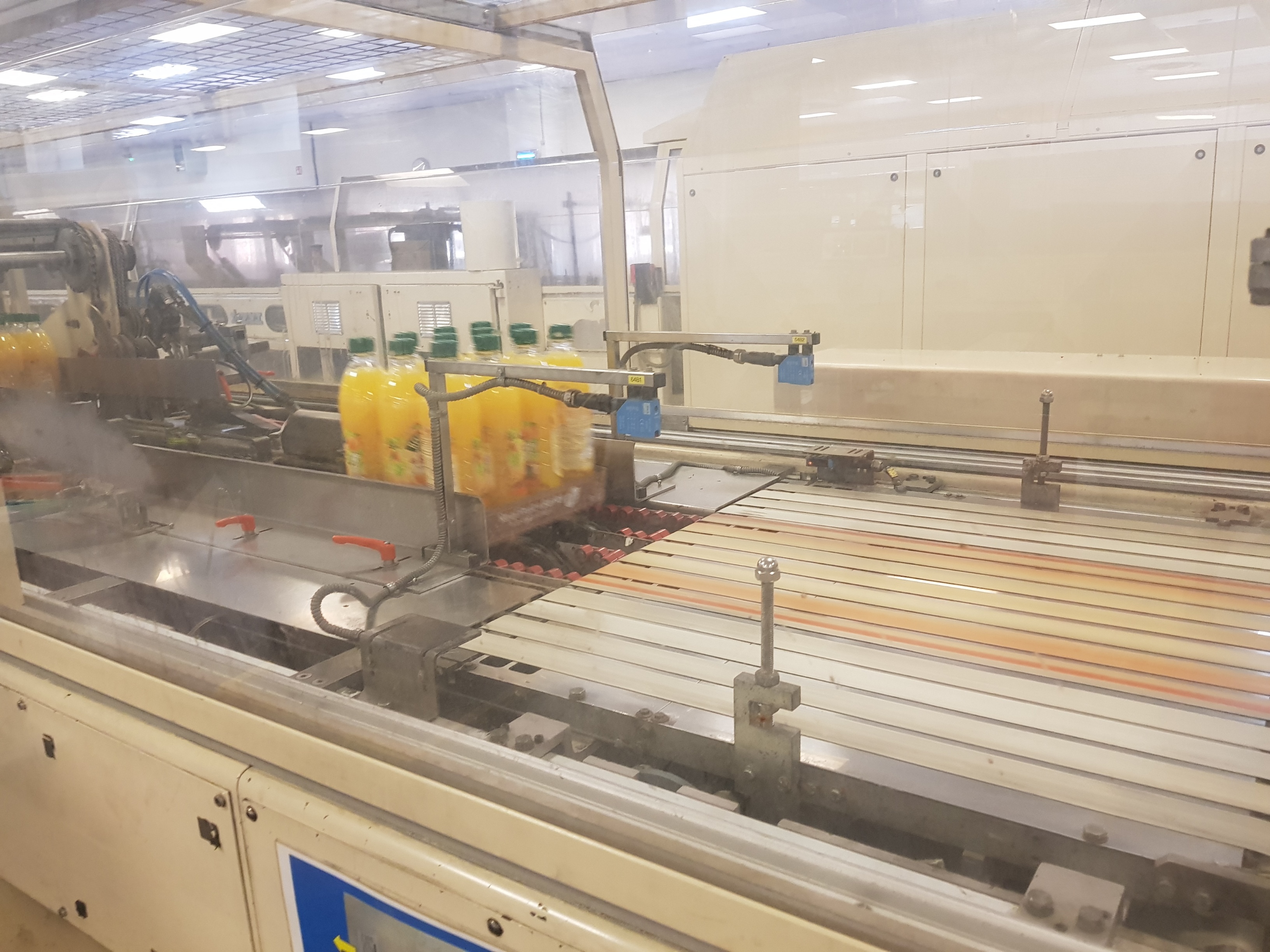 ZVT Tray Packer / Shrink Tunnel