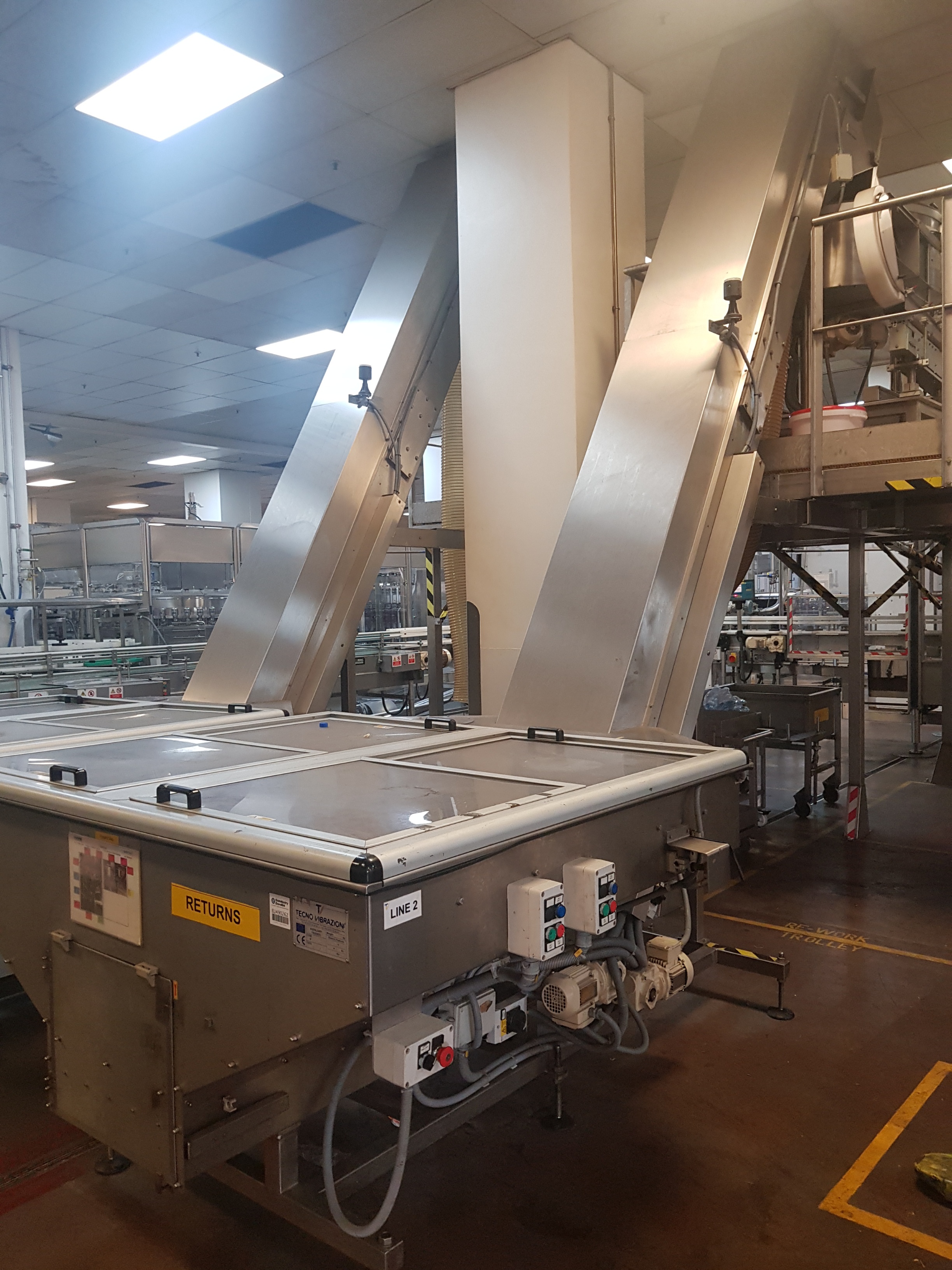 Tecno 29294 Hopper Feeder