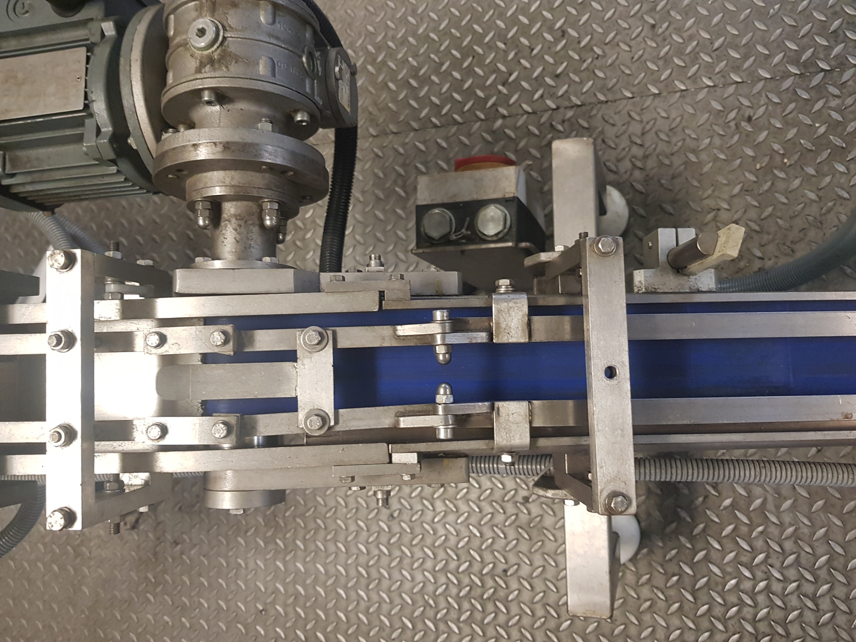 Tecno Infeed Conveyor/Descrambler