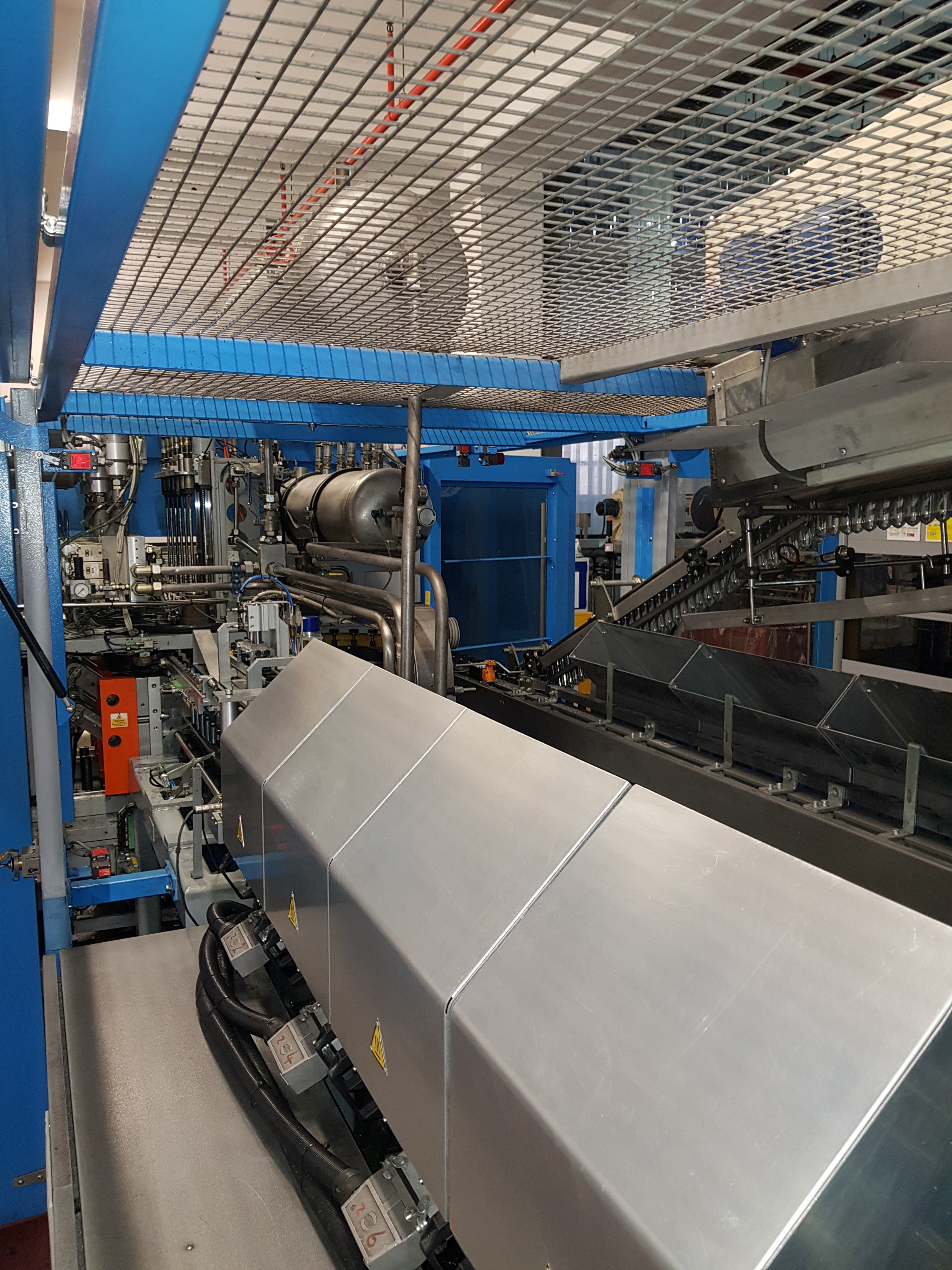 SIPA SFL6 PET Blow Moulder Linear Stretch Blow Moulder