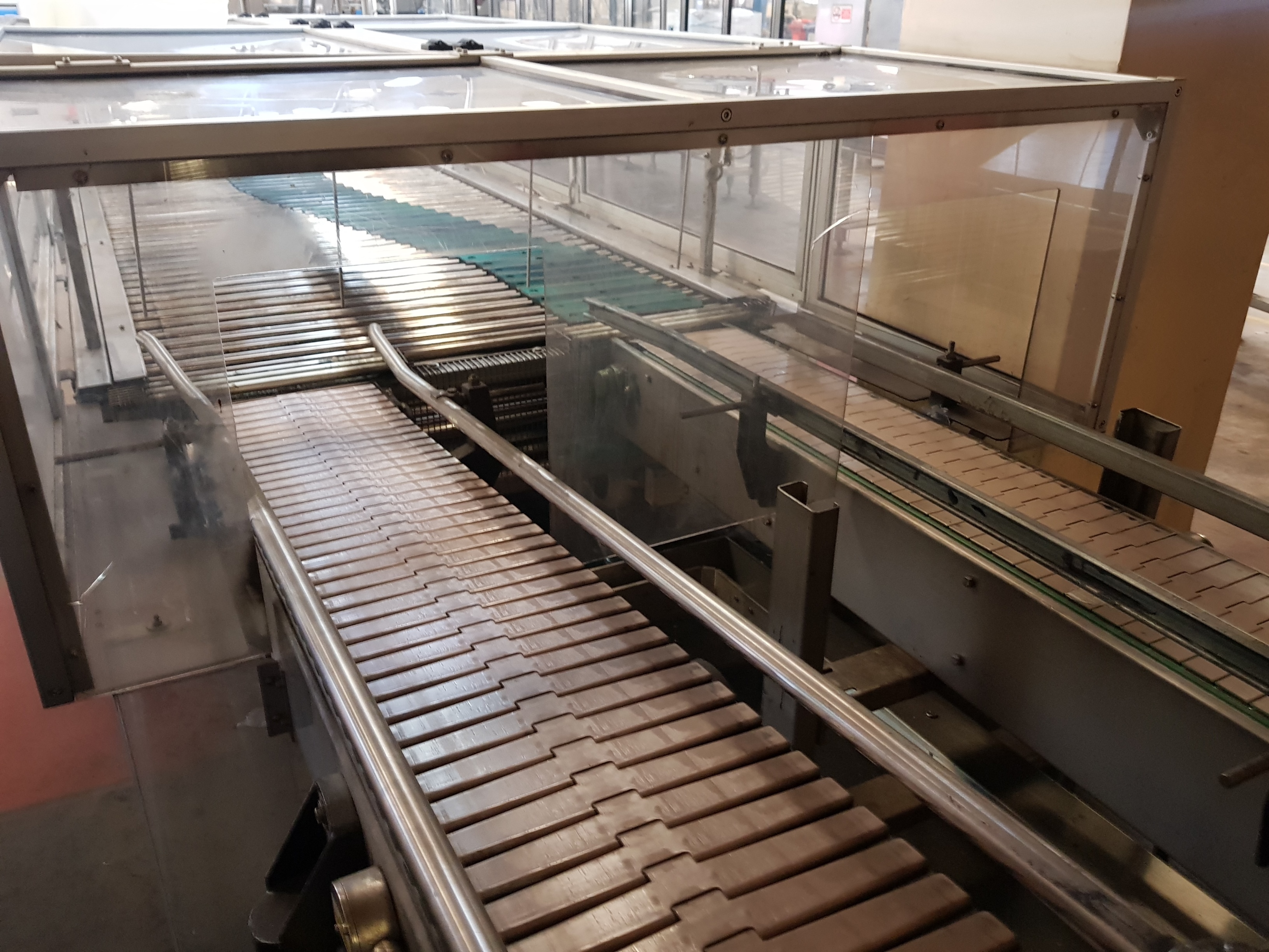 Procomac Reject Station with Cross Transfer System