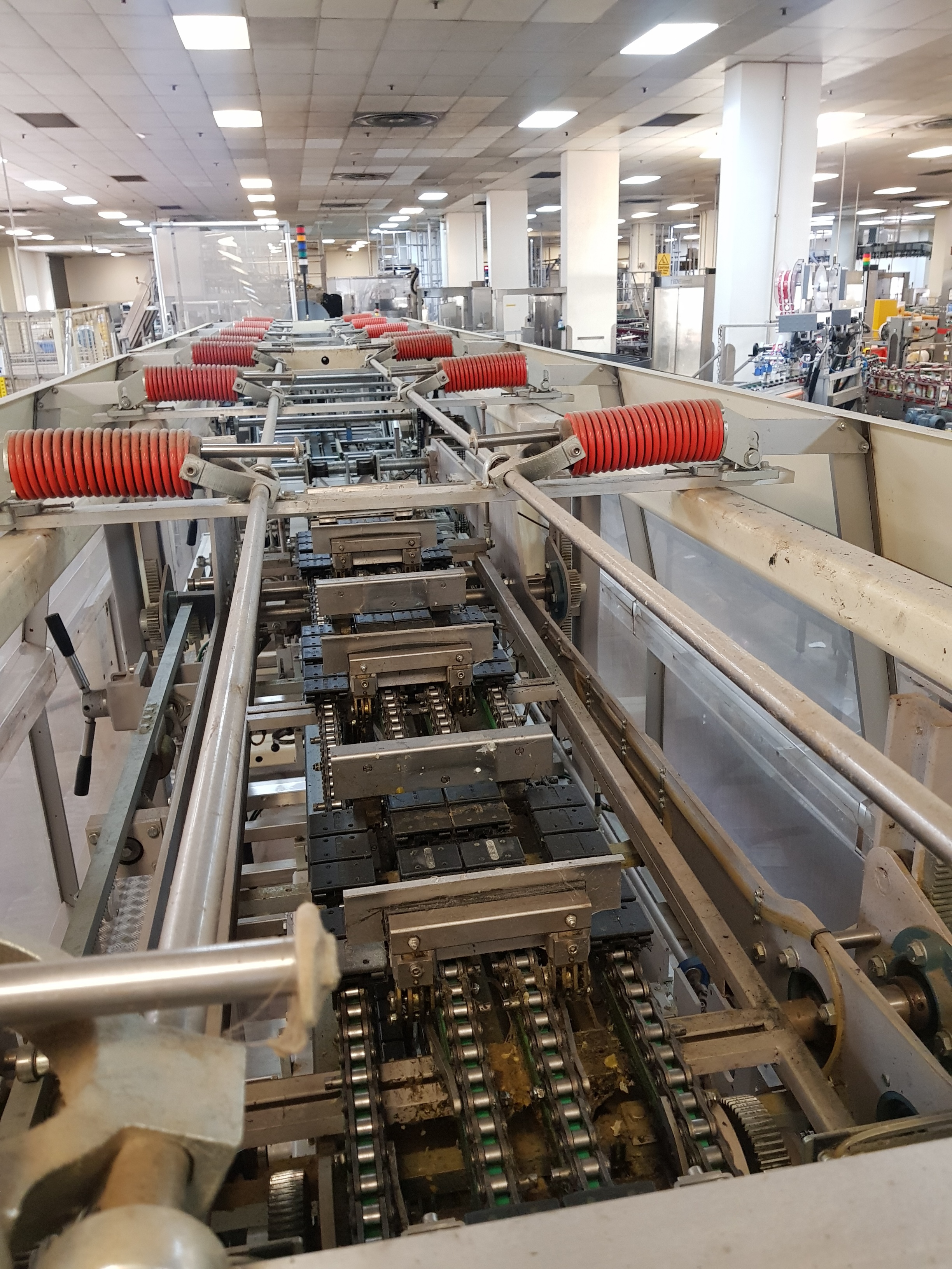 KHS Listers WP08U Tray Packer / Shrink Tunnel