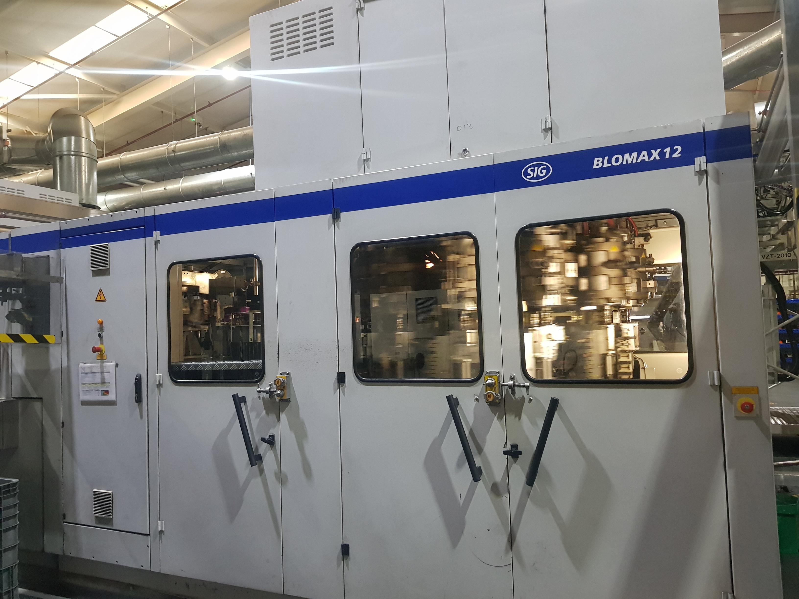 Blowmax-12 PET Blow Moulder