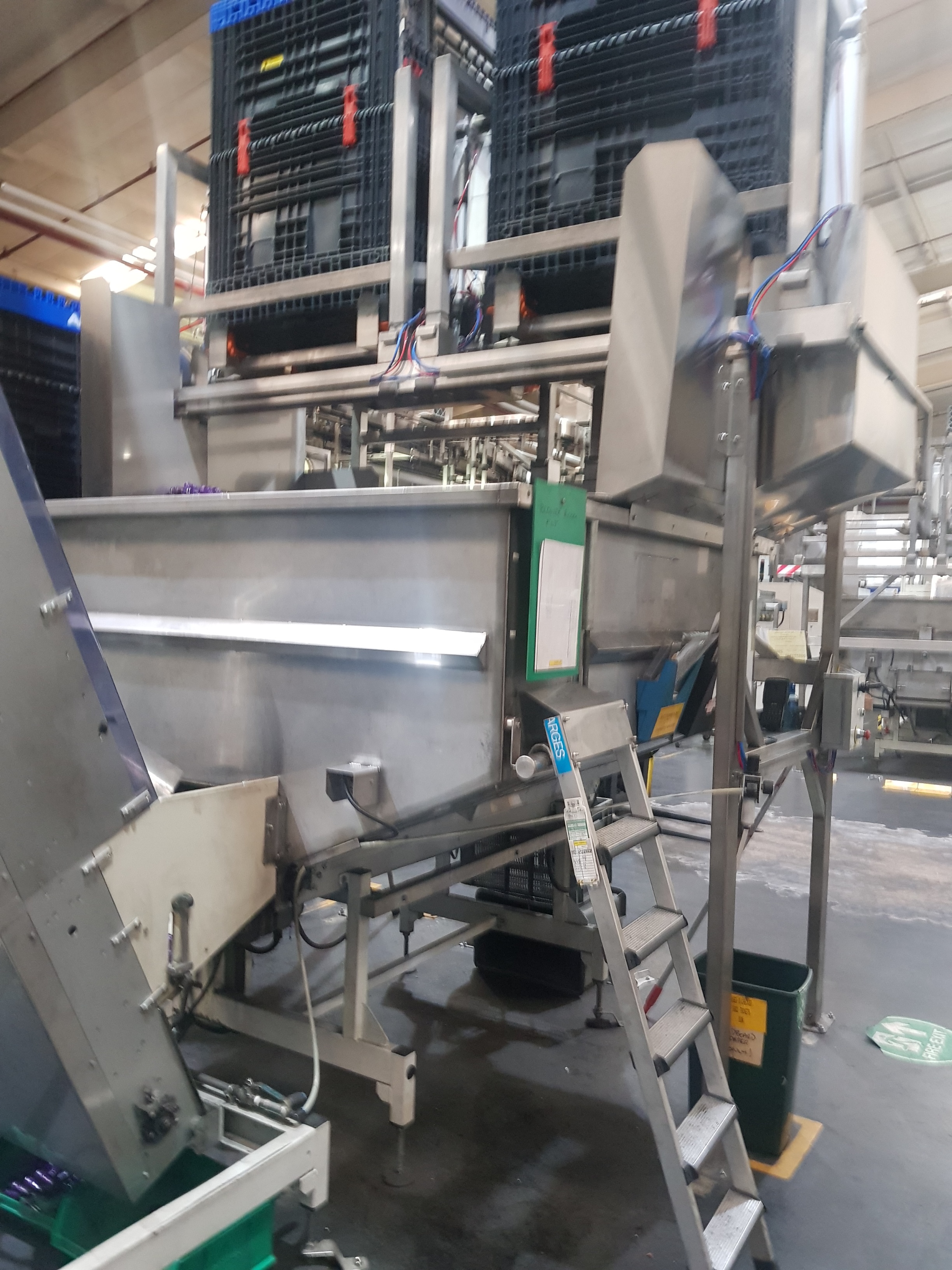 M.Tanner SBT-2212 Tipping Hopper