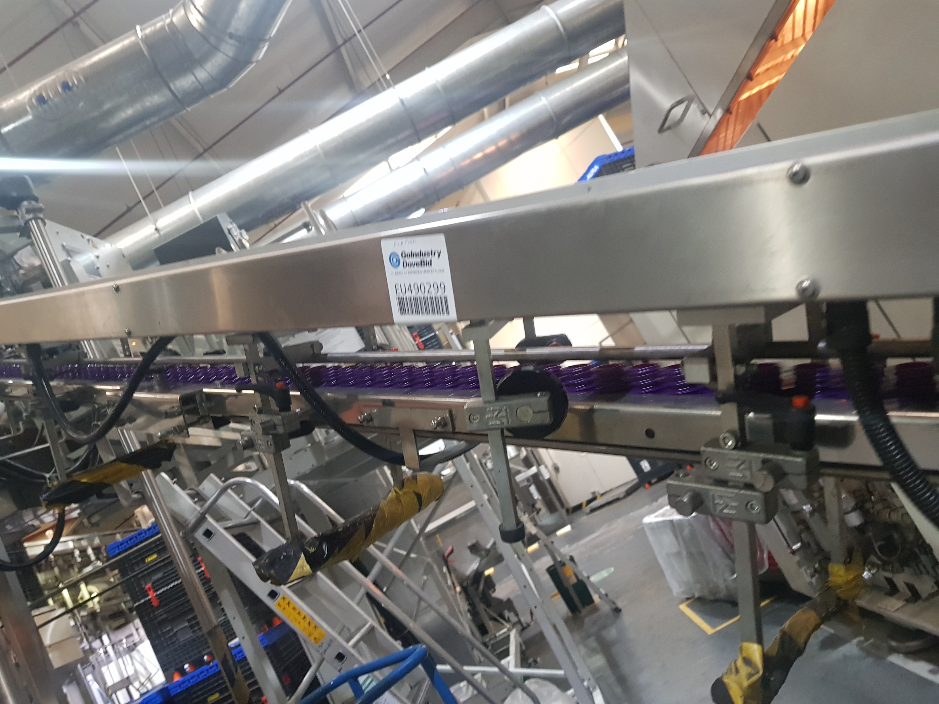 M.Tanner  Perform Feeder