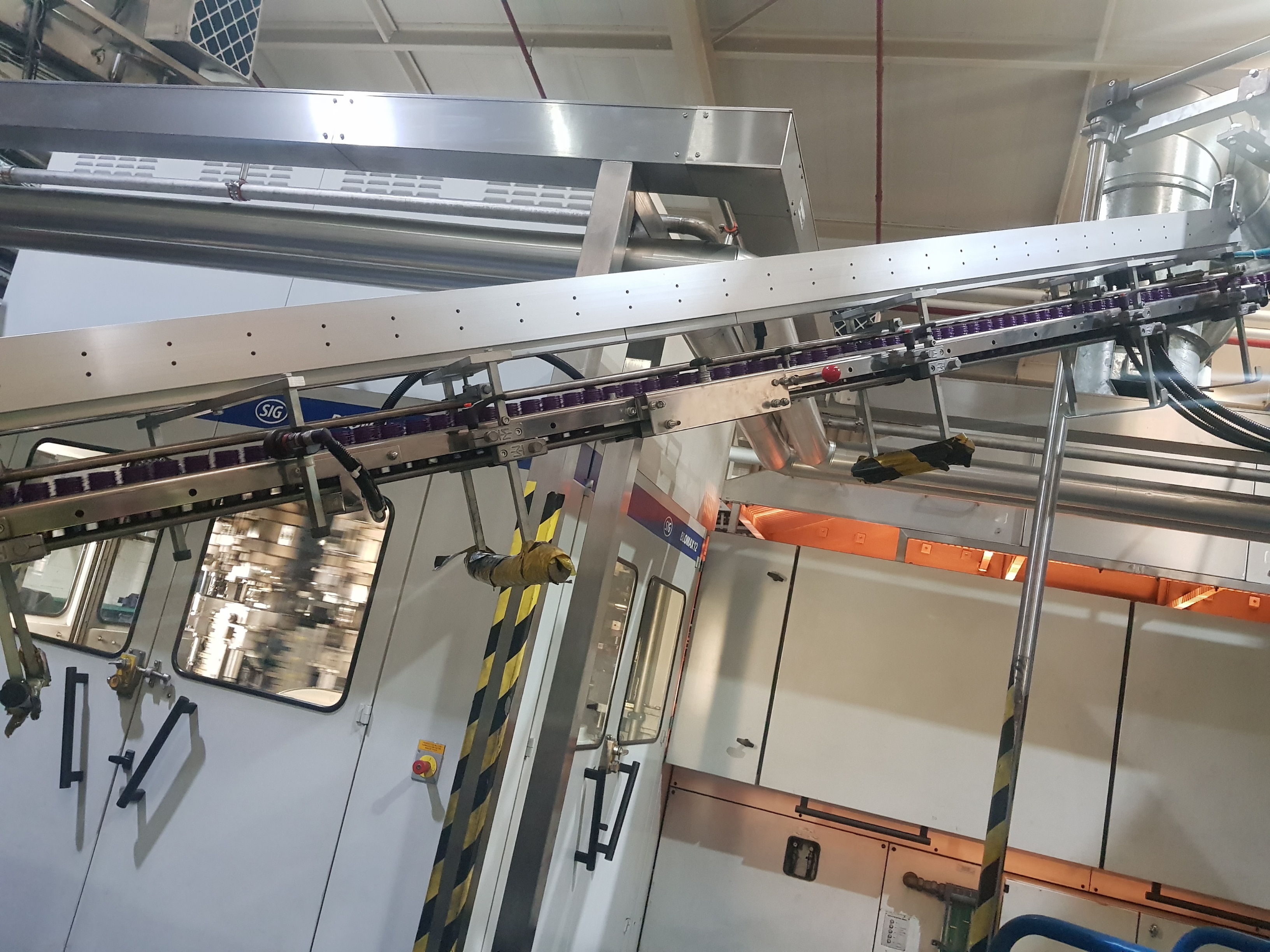 M.Tanner  Perform Feeder