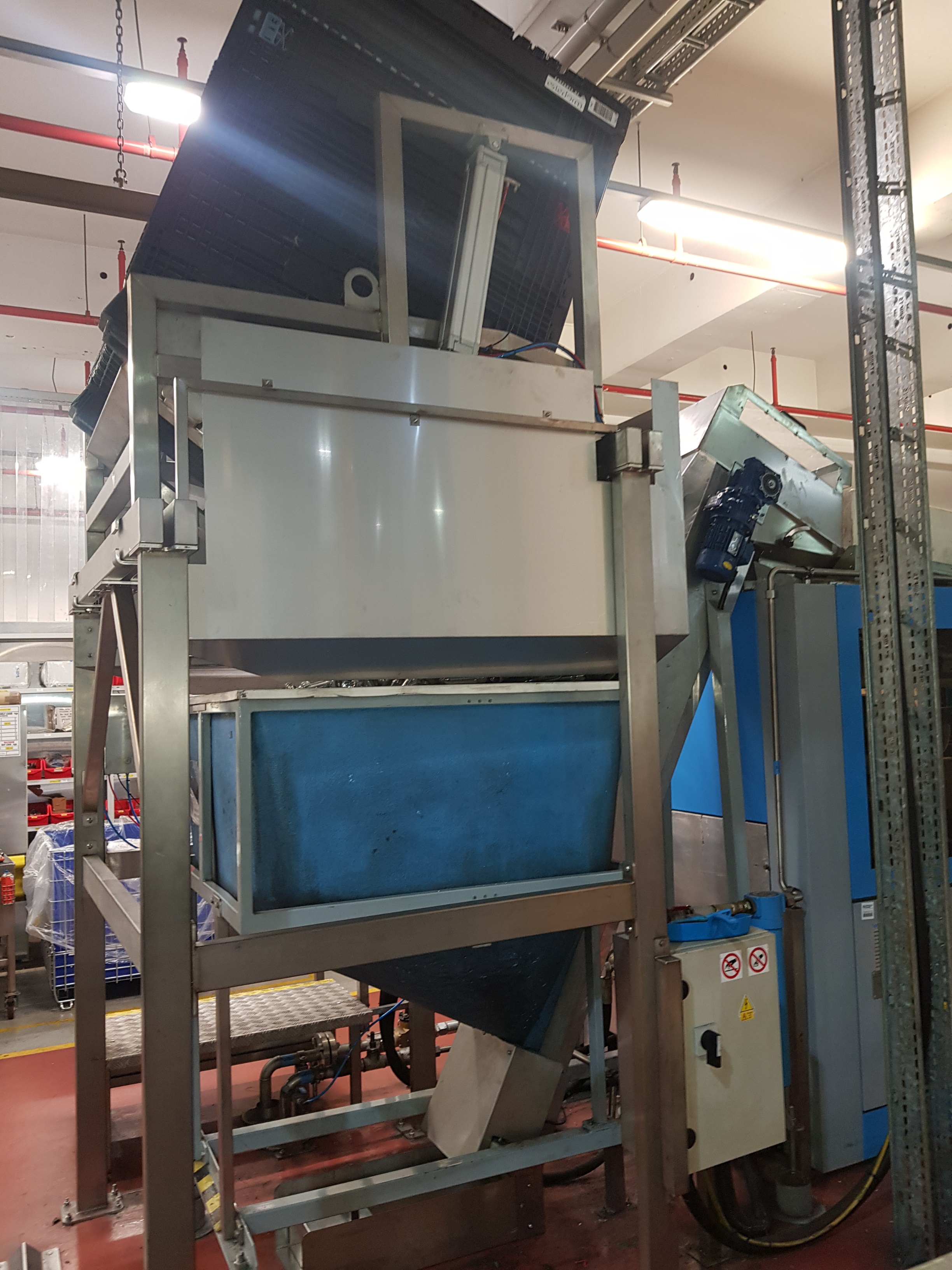 Loader Hopper with Elevator