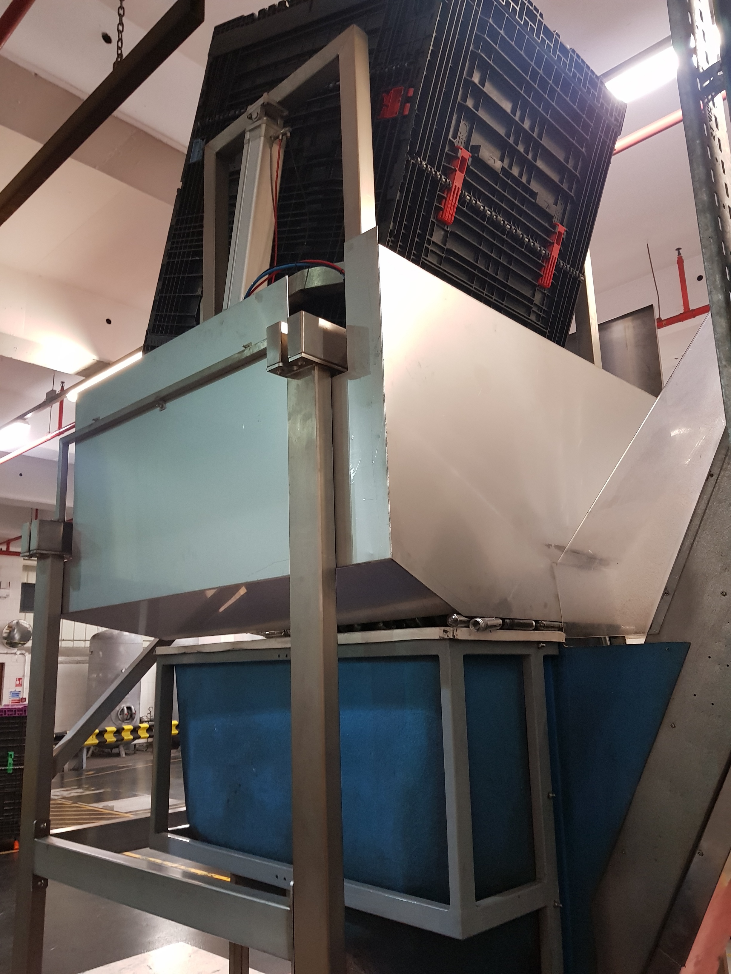 Loader Hopper with Elevator