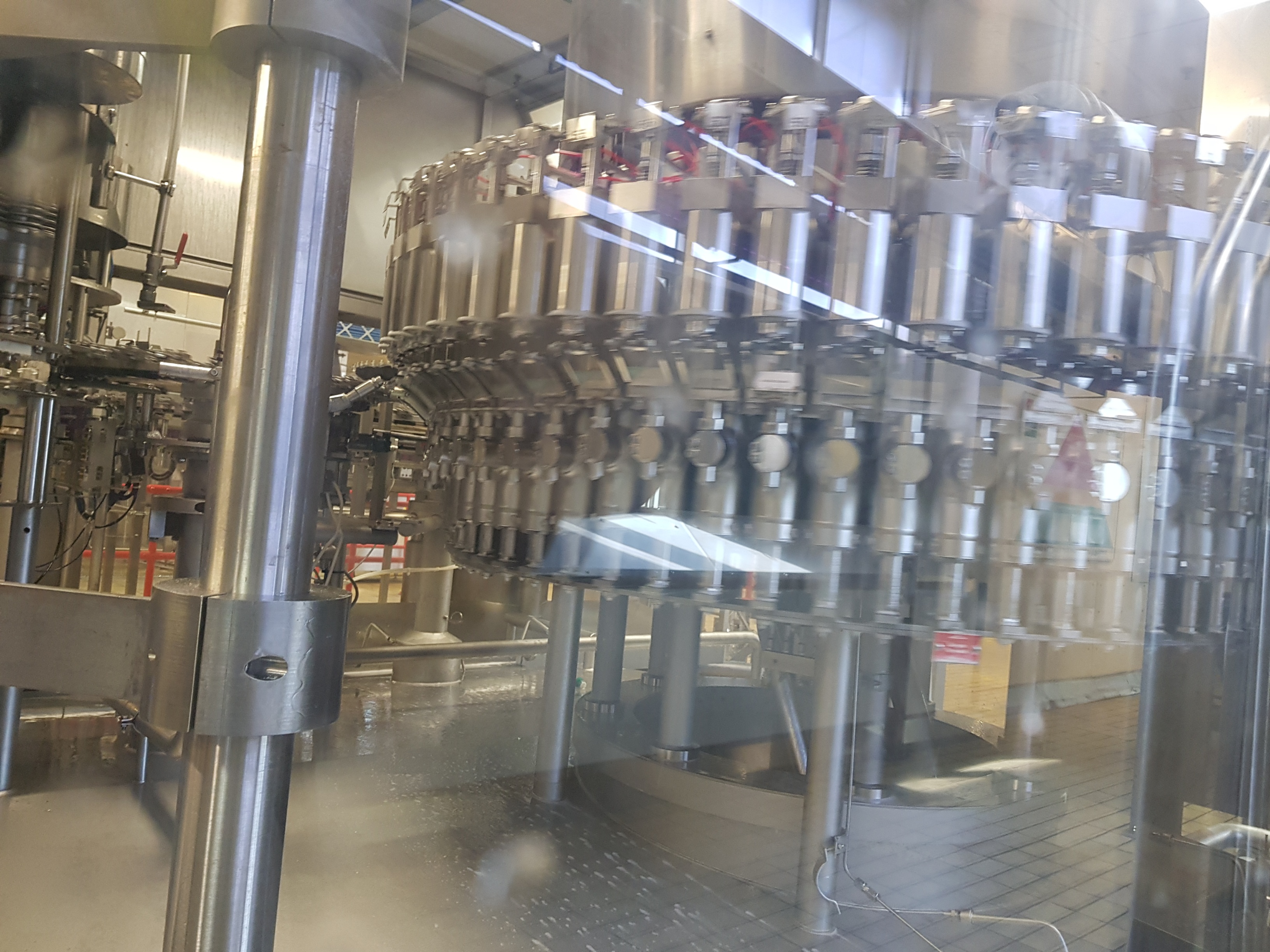 KRONES Volumetric Filler / Capper