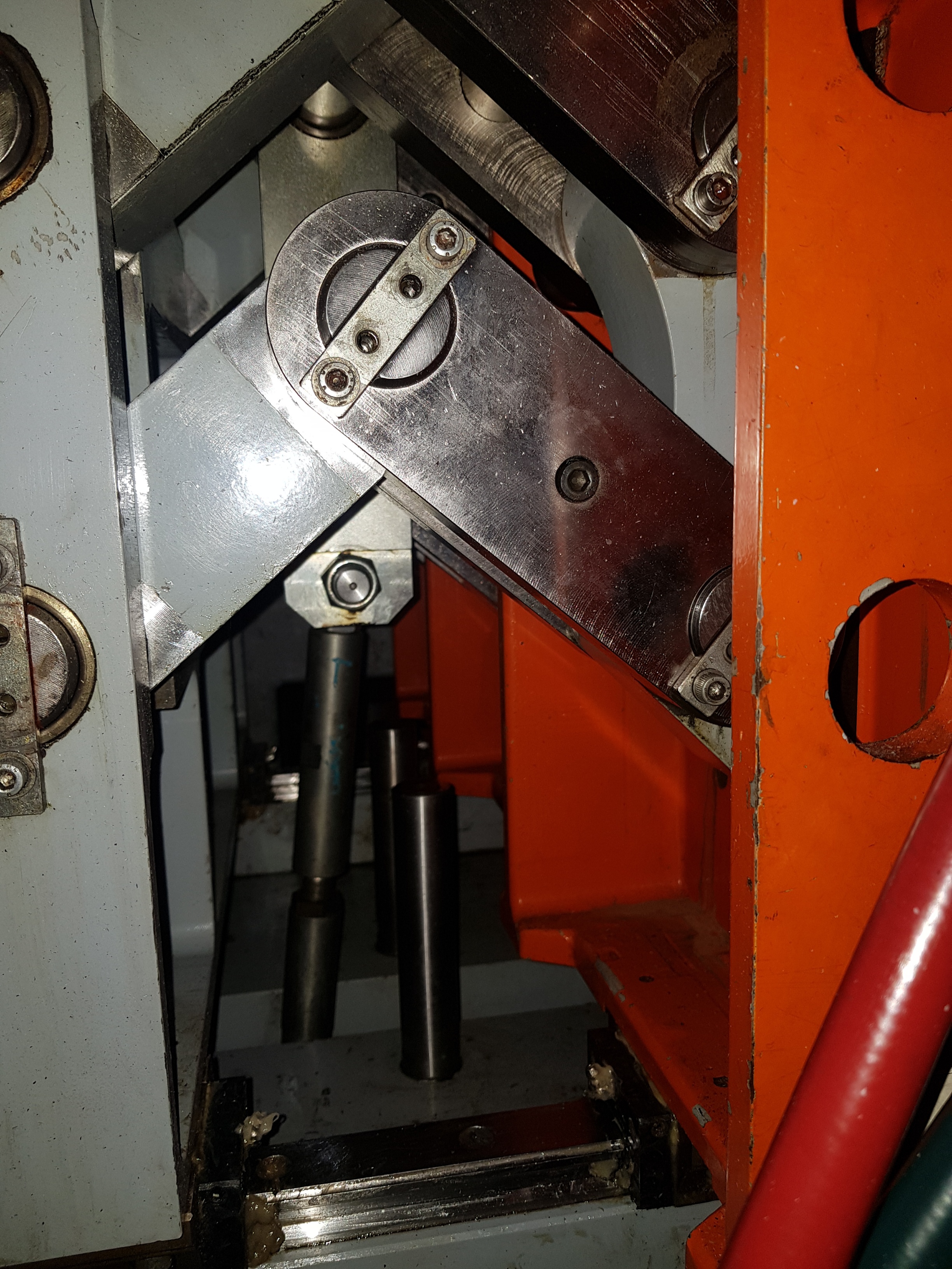 SIPA SFL6 PET Linear Stretch Blow Moulder