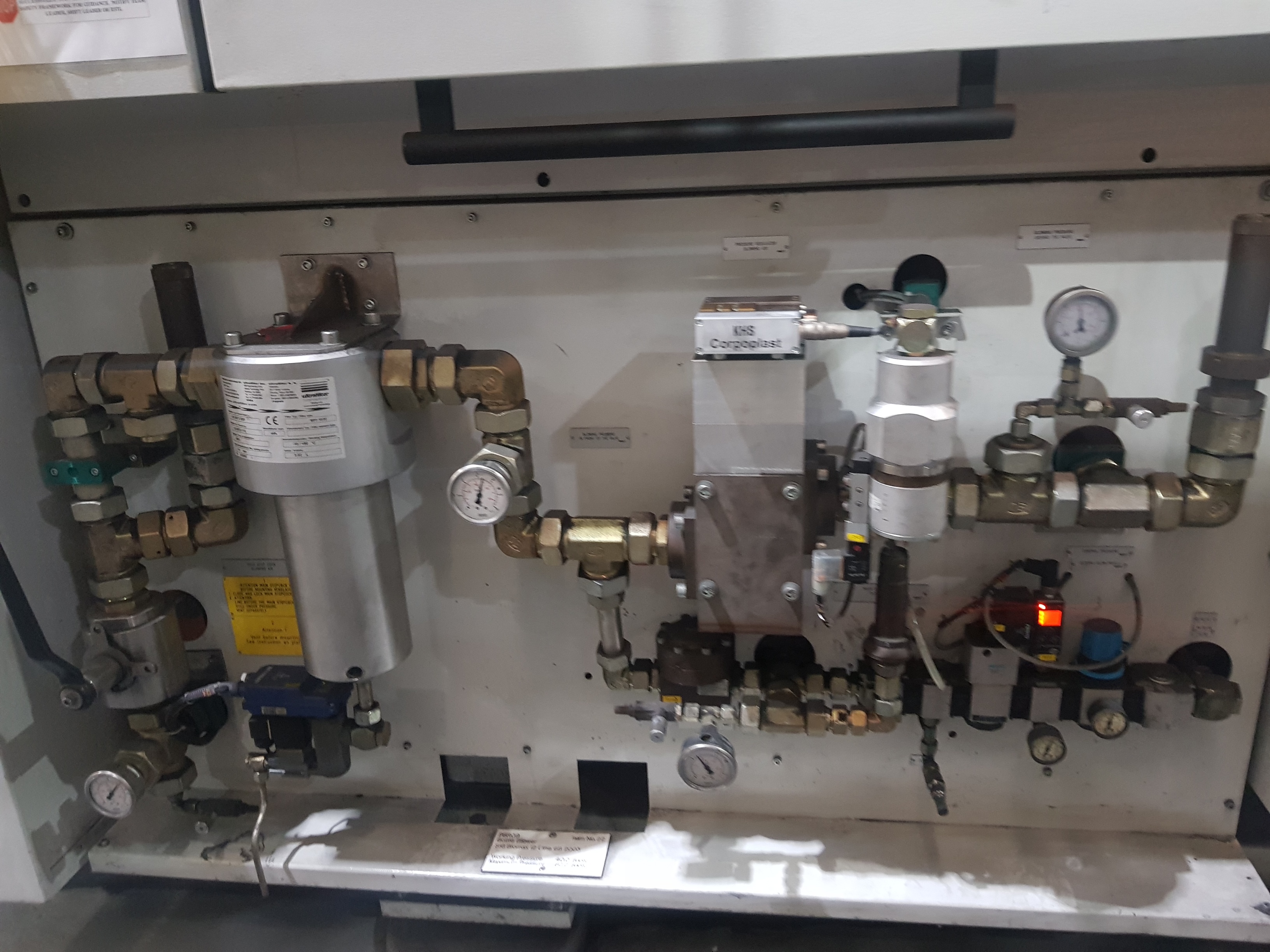 Sig Blowmaster-12 Pet Blow Moulder