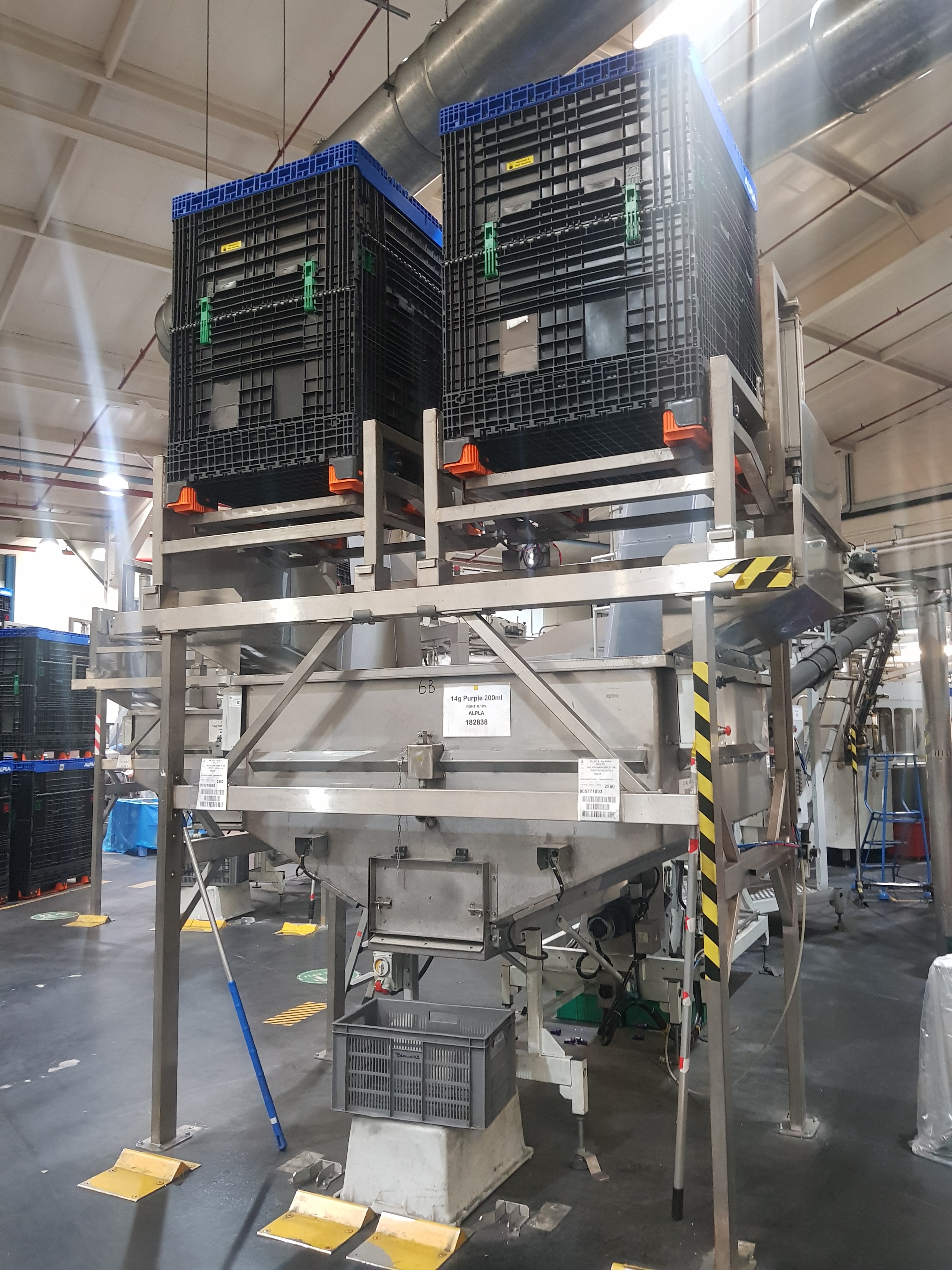 M.Tanner SBT-2213 Tipping Hopper