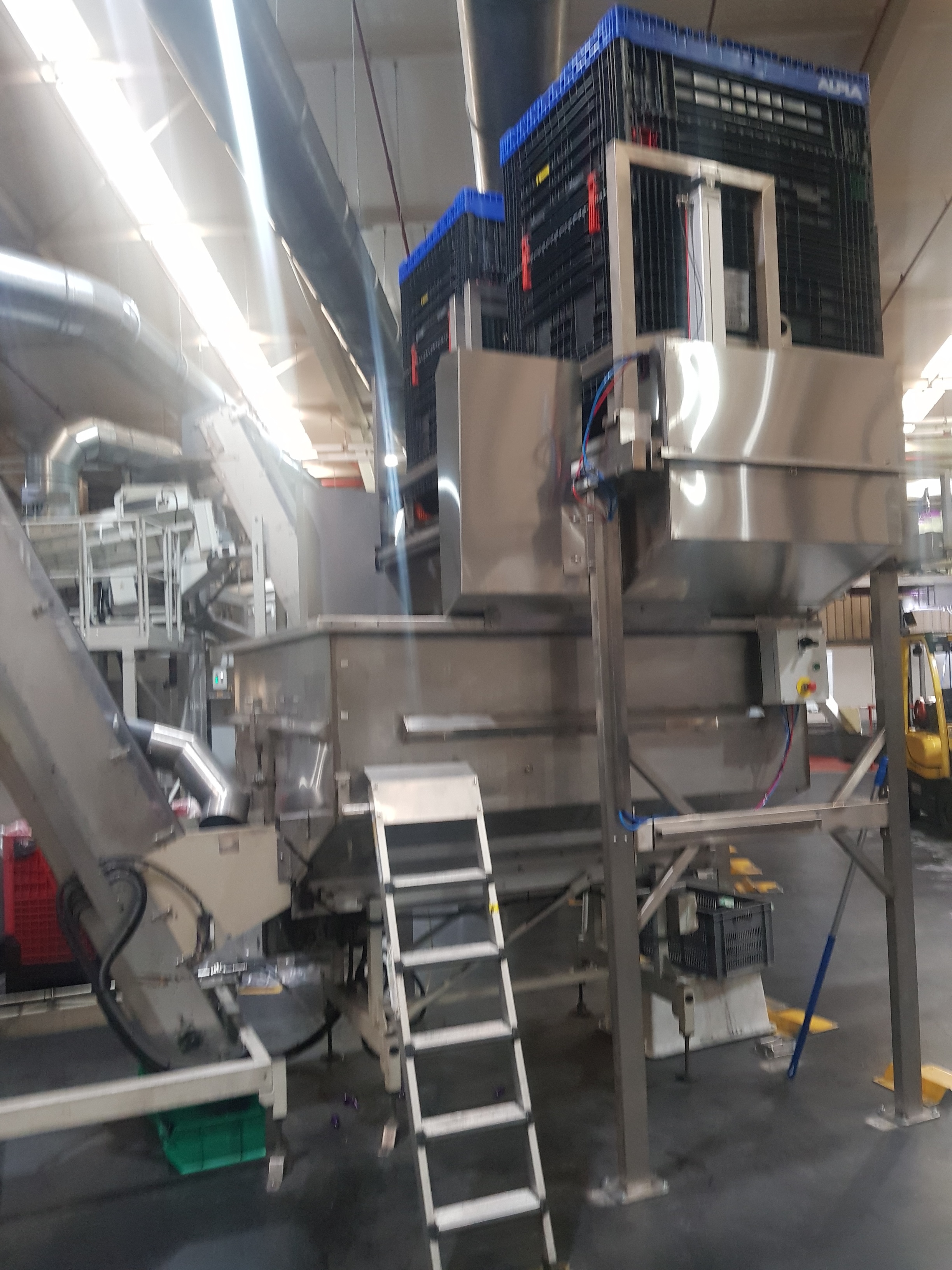 M.Tanner SBT-2213 Tipping Hopper