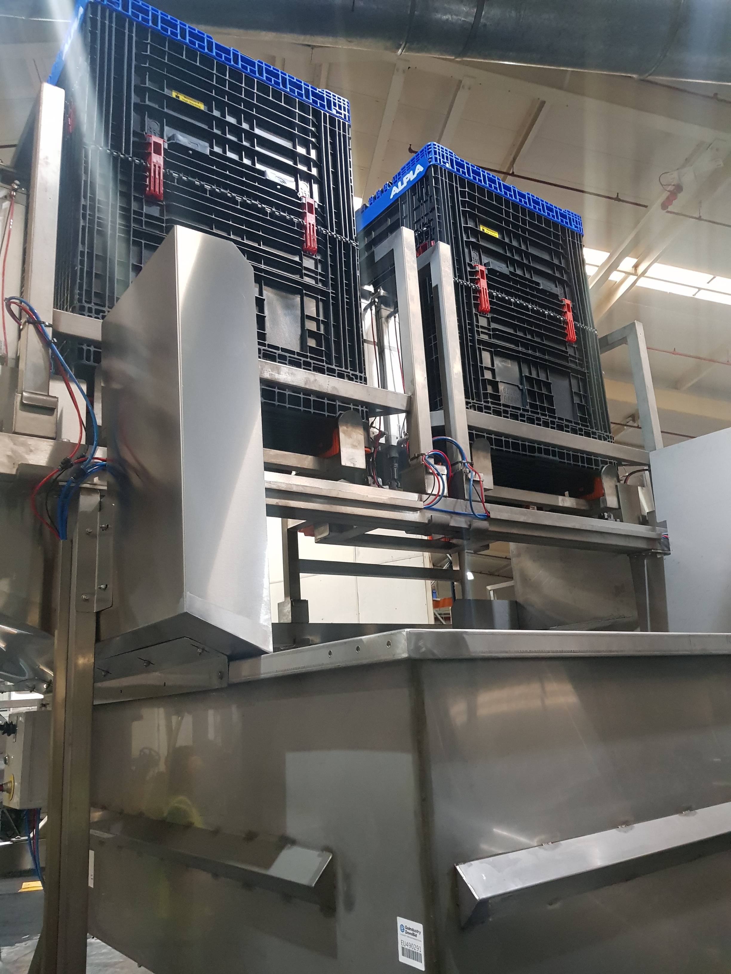 M.Tanner SBT-2213 Tipping Hopper