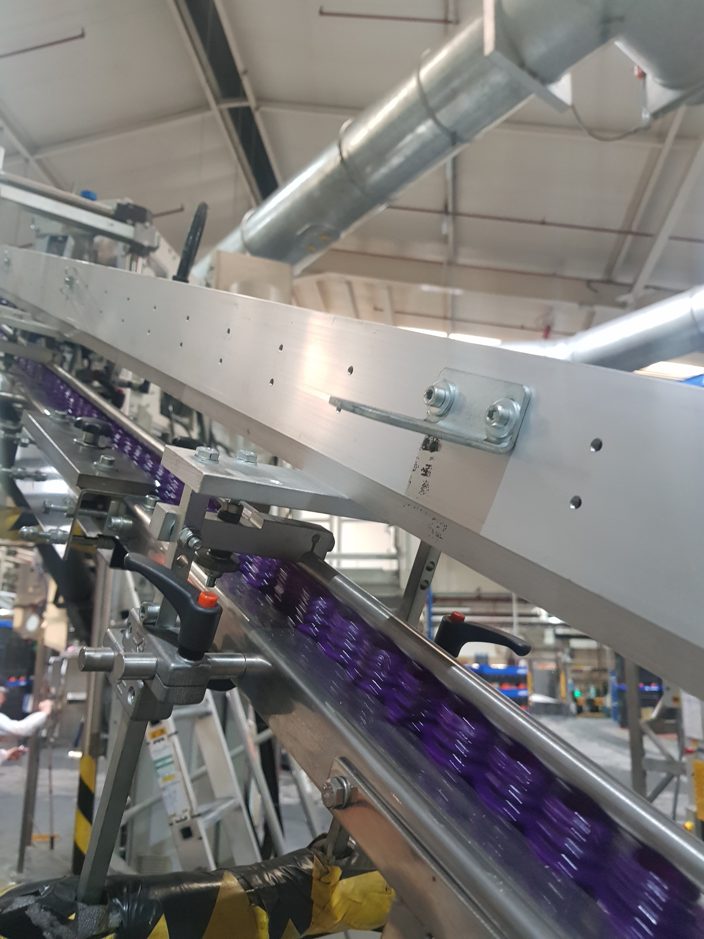 M.Tanner Perform Feeder