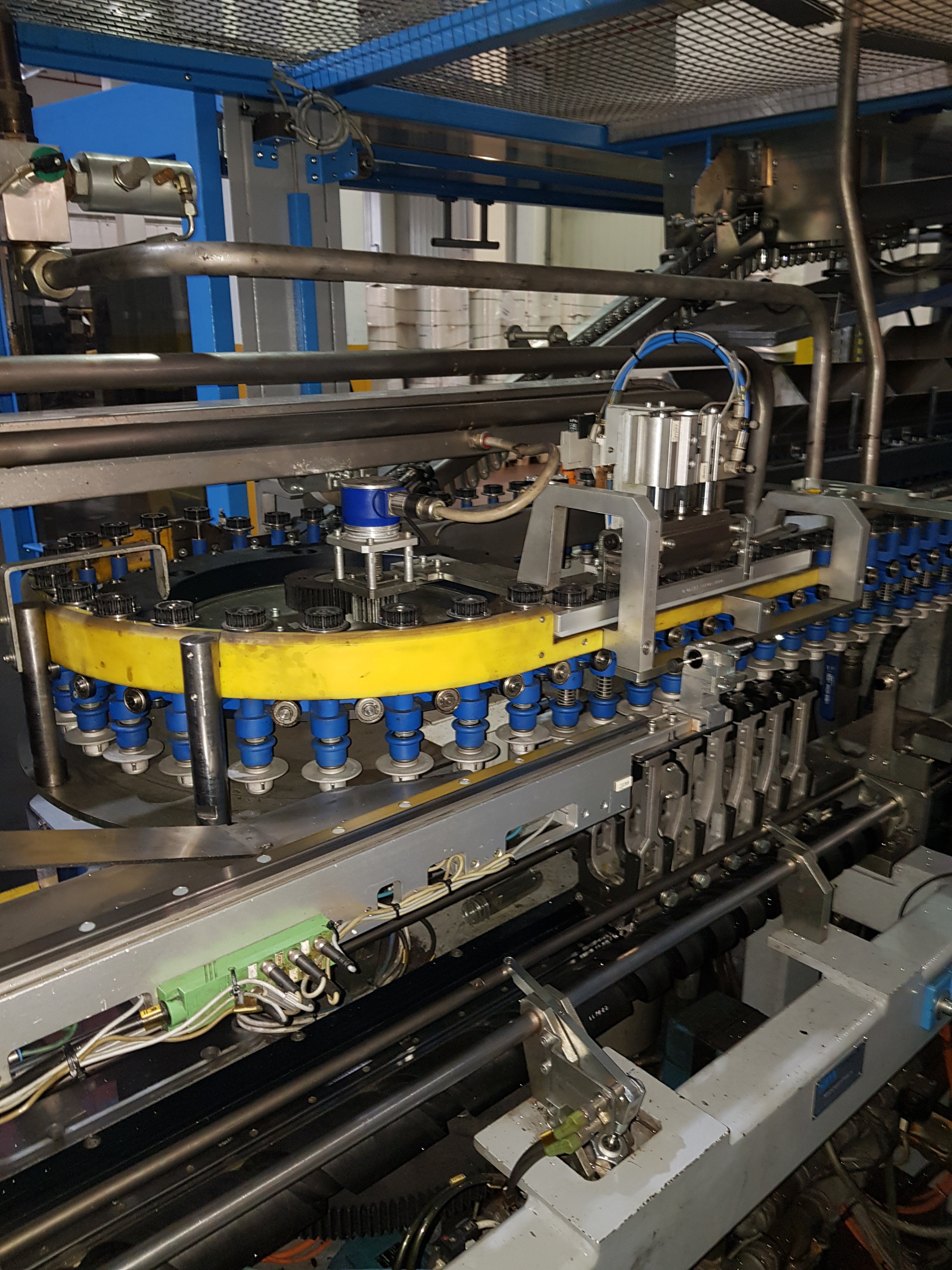 SIPA SFL6 Linear Stretch Blow Moulder