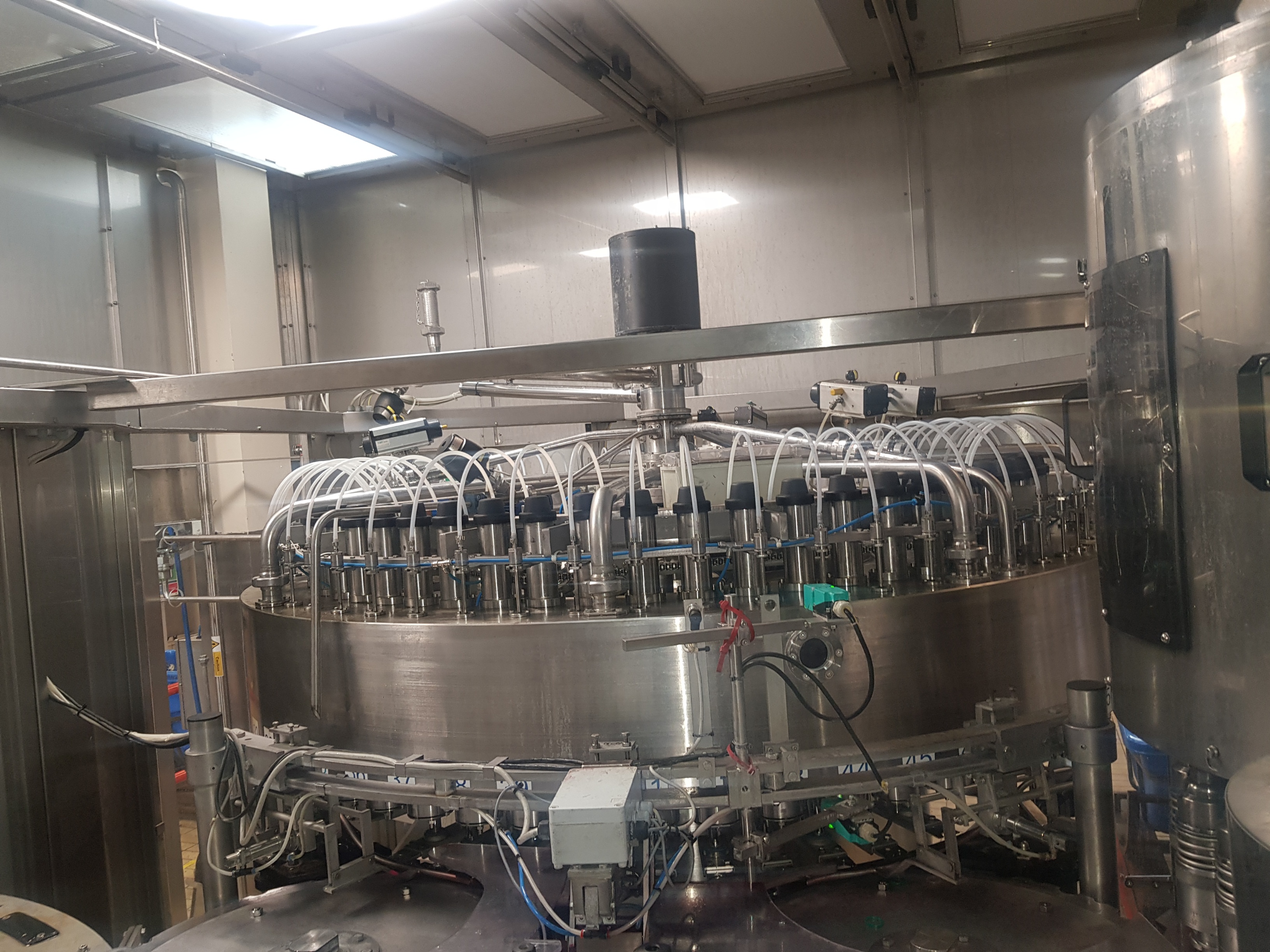 Procomac Fillstar Volumetric Filler / Capper