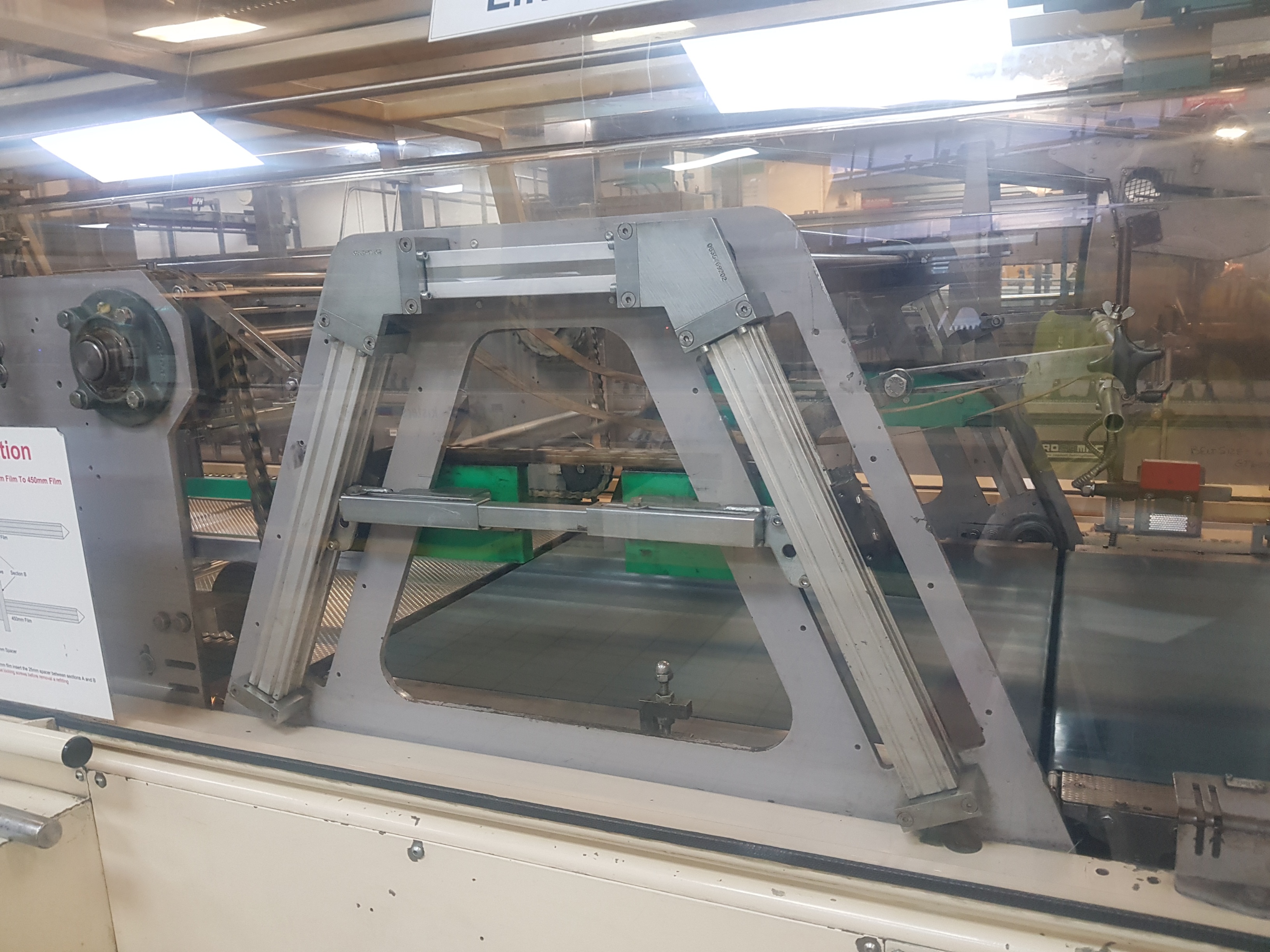 Kisters PSP-050-VC Tray Packer / Shrink Tunnel