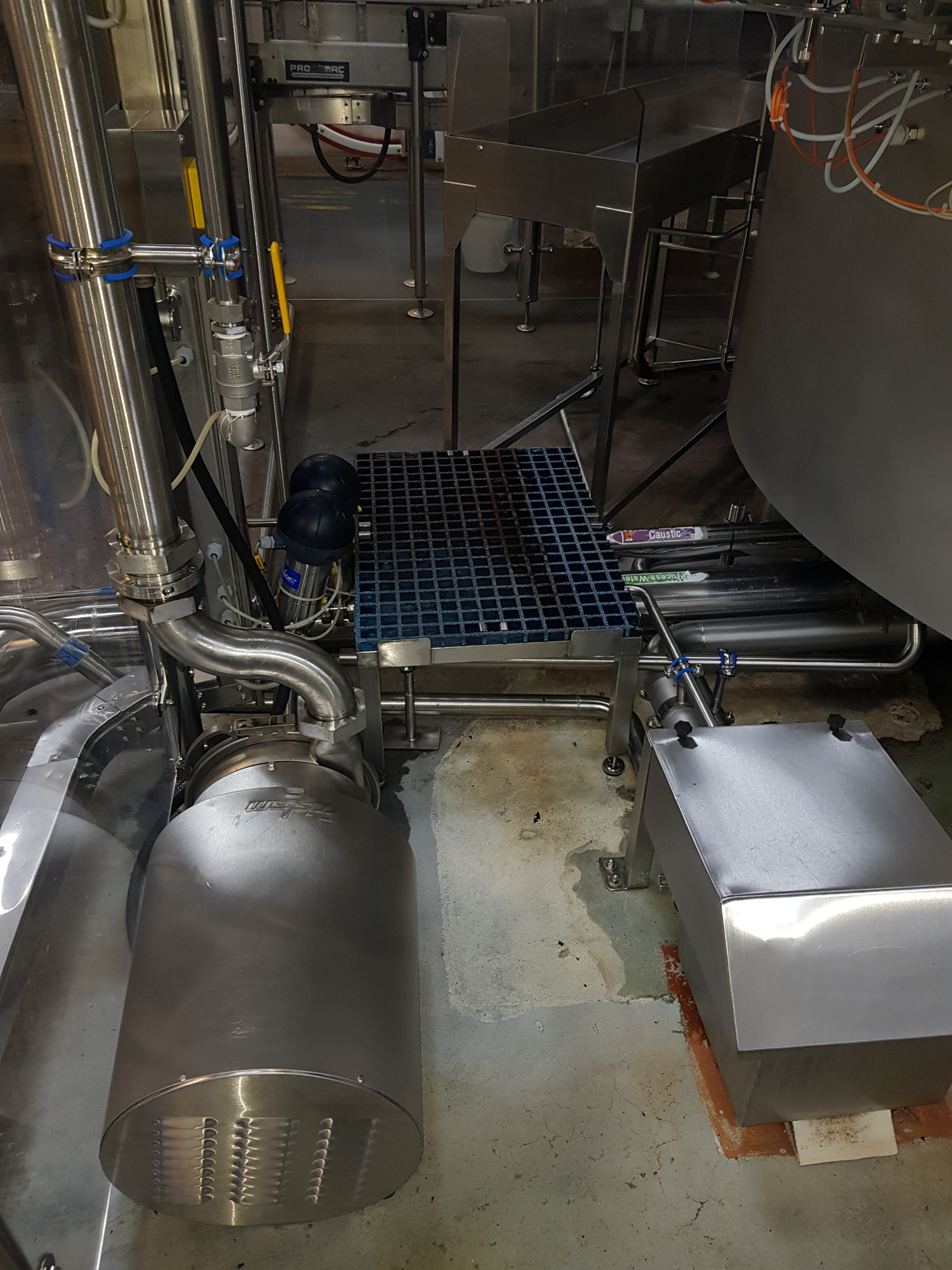 GEA Procomac Fillstar 80-Head Volumetric Filler and Rinser