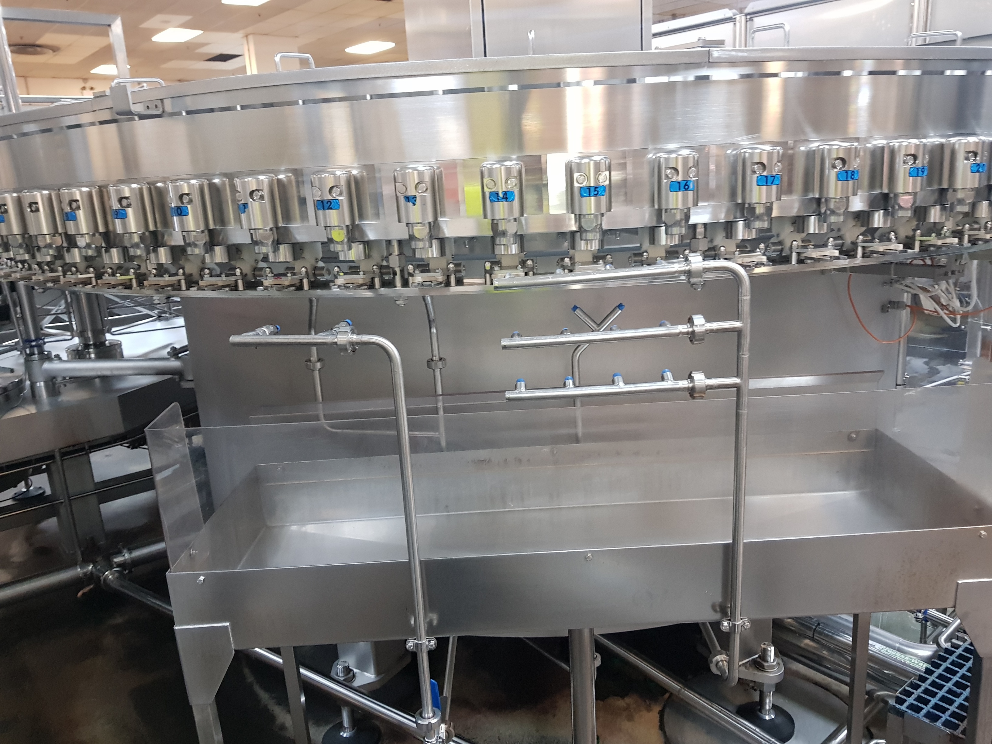 GEA Procomac Fillstar 80-Head Volumetric Filler and Rinser