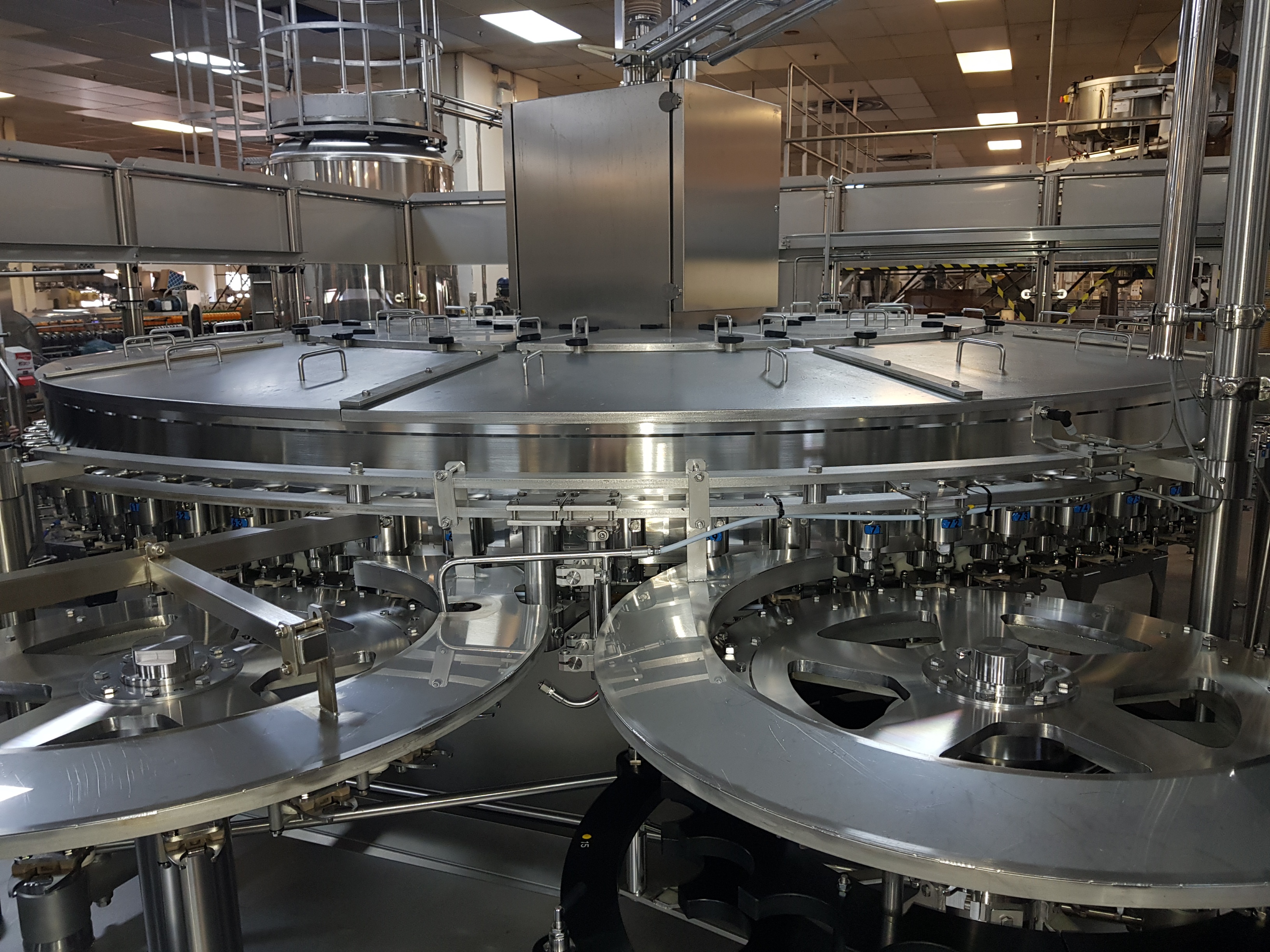 GEA Procomac Fillstar 80-Head Volumetric Filler and Rinser