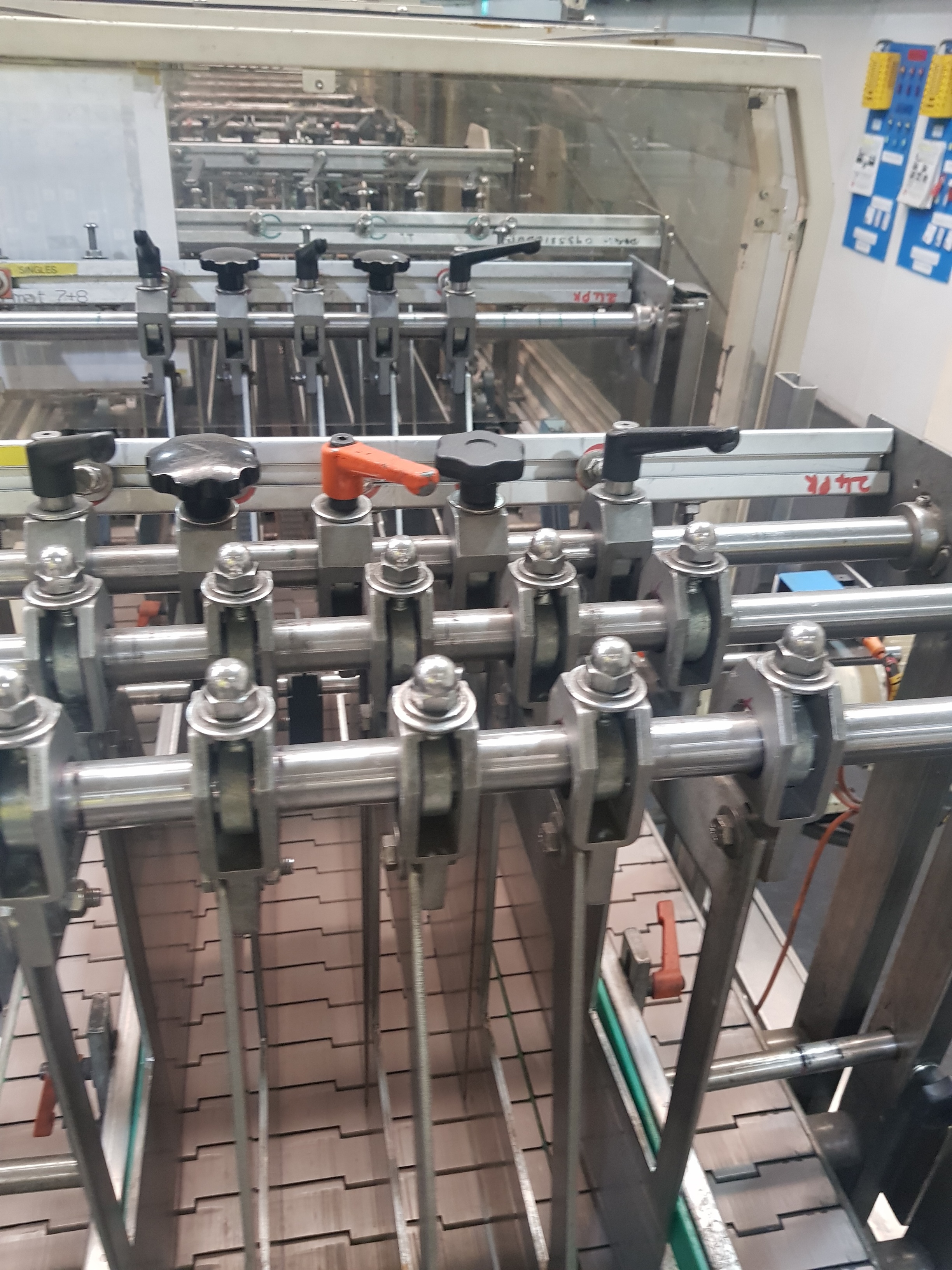 ZVT Tray Packer/Shrink Tunnel