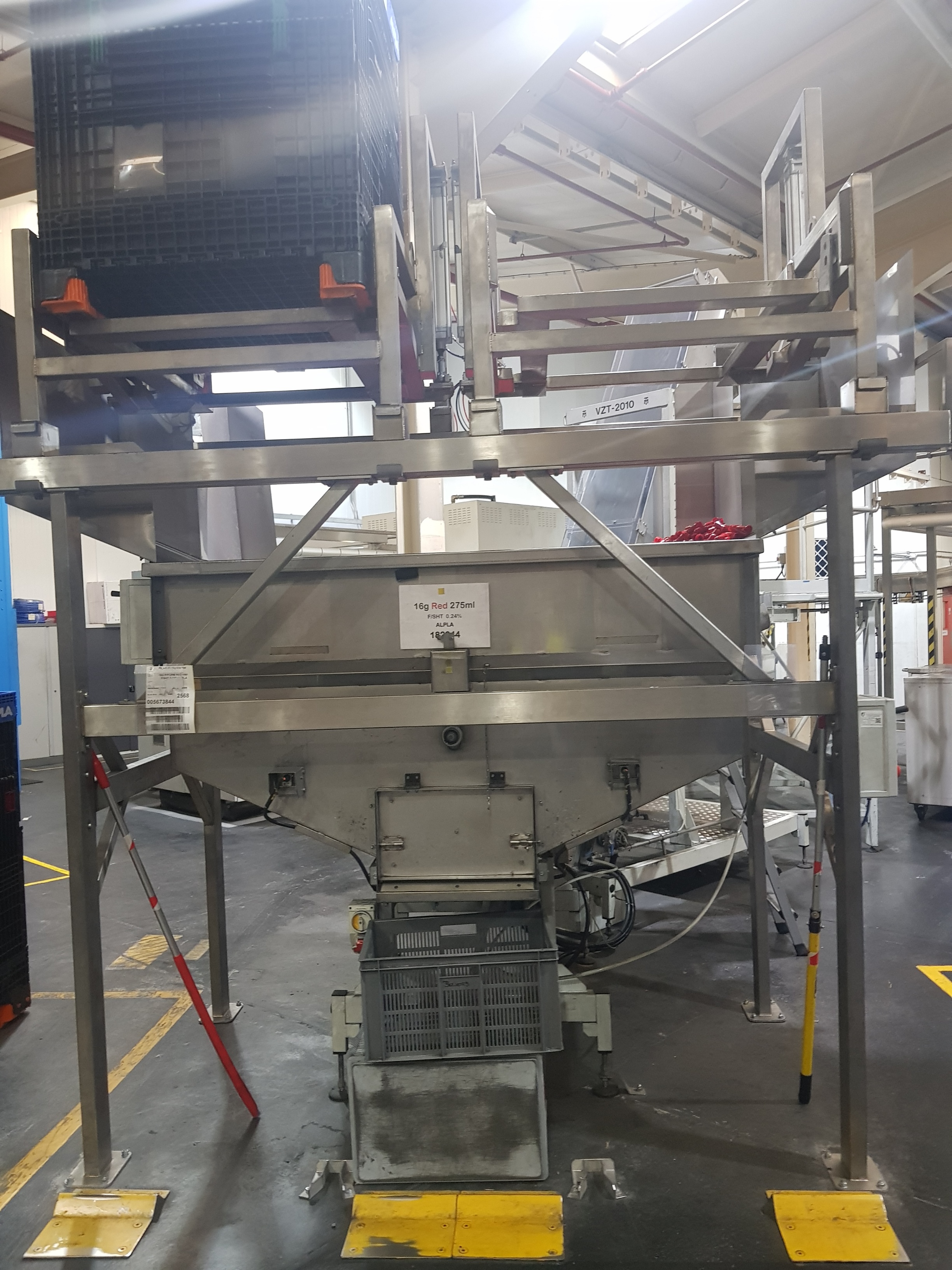 M.Tanner SBT-2213 Tipping Hopper