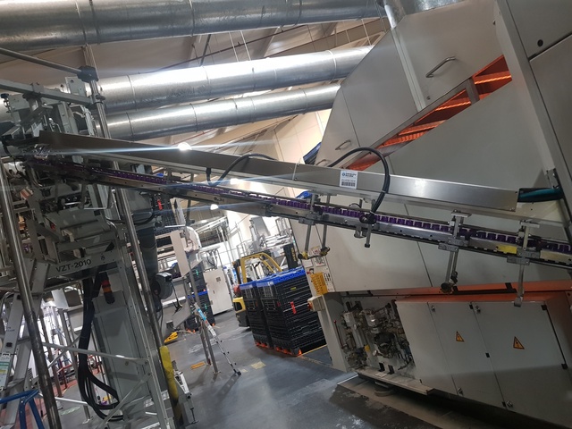 M.Tanner  Perform Feeder