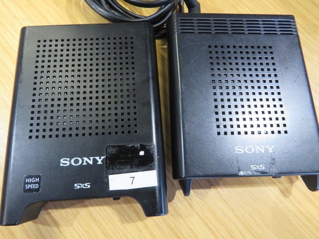 Sony SBAC-US30 SXS Memory Card USB 3.0 Reader/Writer