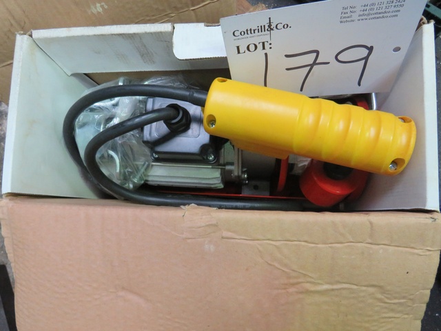 Professional 2000 Hoist